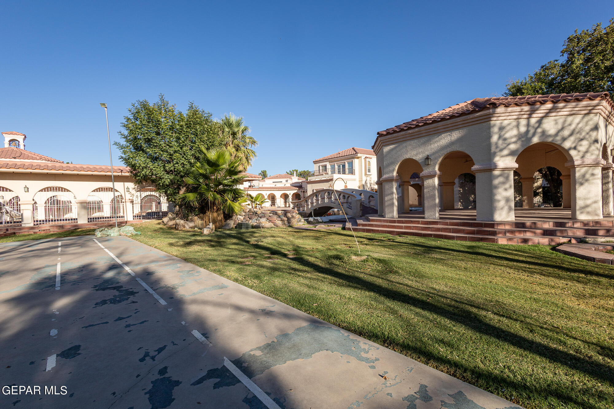 18 Via Placita Property Photo 17