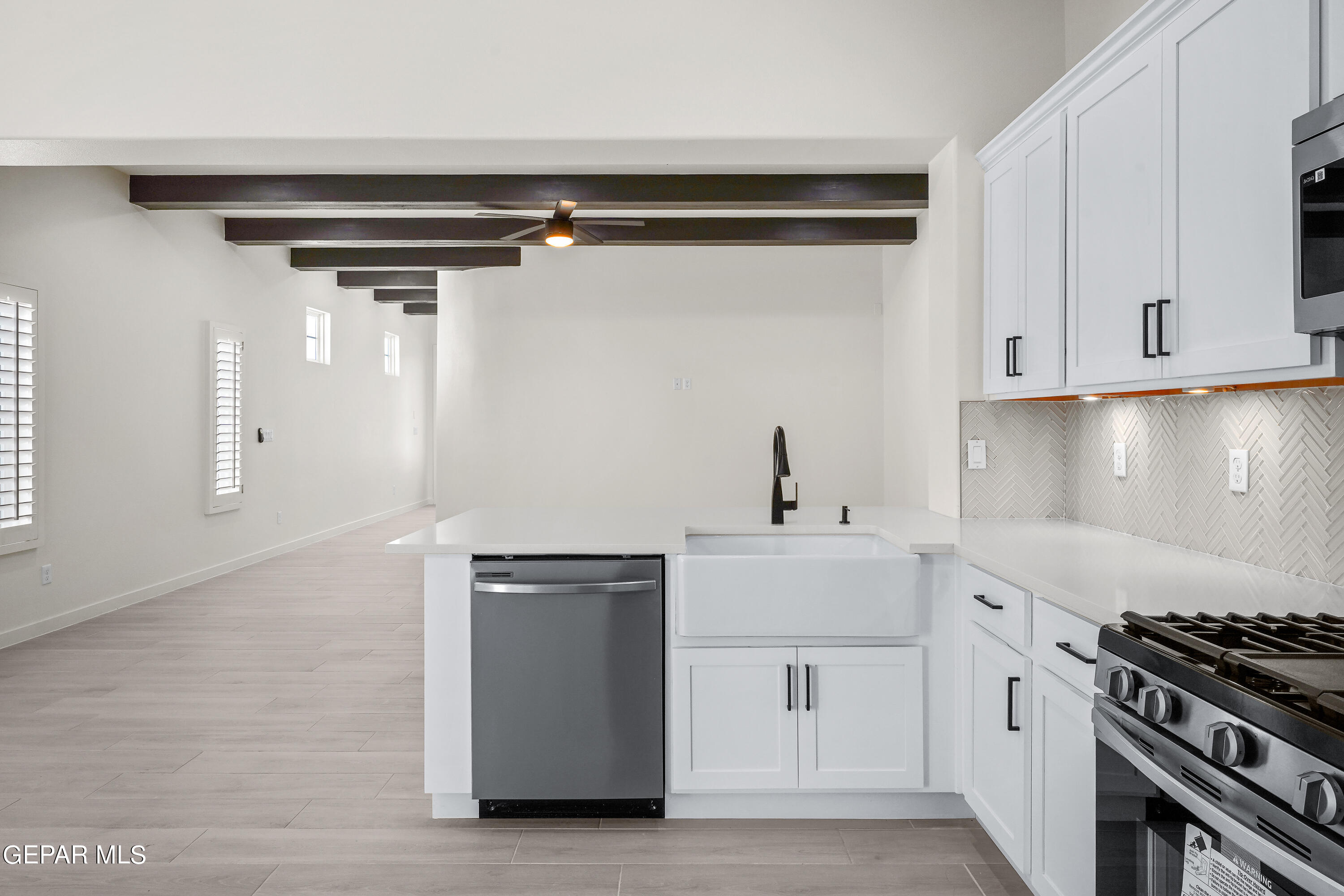 13866 Paseo Central Avenue Property Photo 7