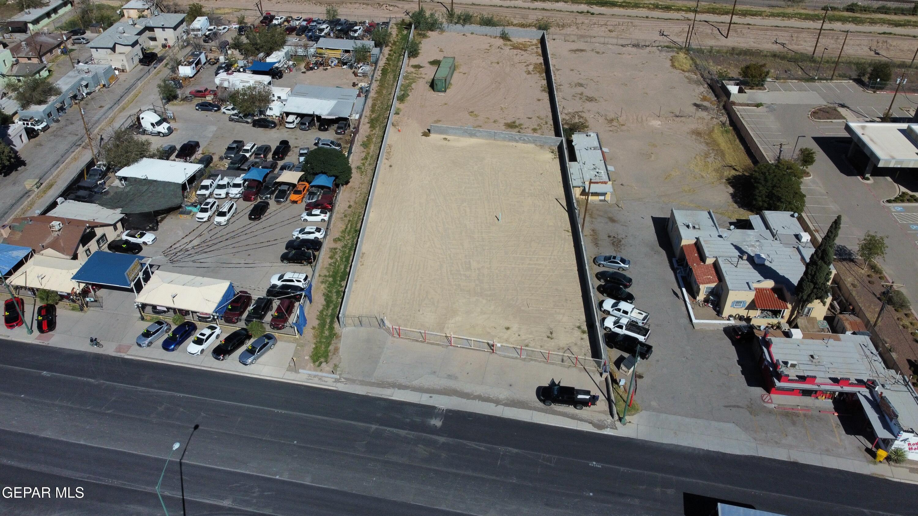 7273 Alameda Avenue Property Photo 17