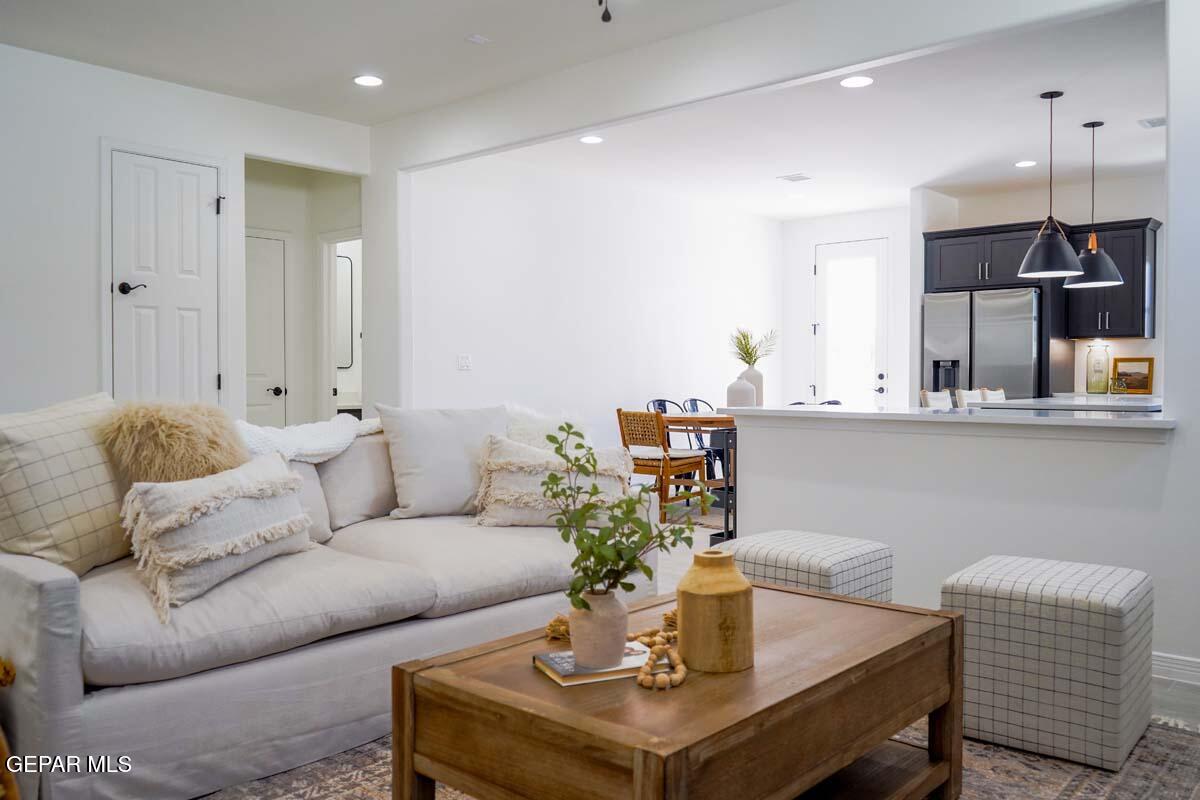 905 Alcestor Place Property Photo 11