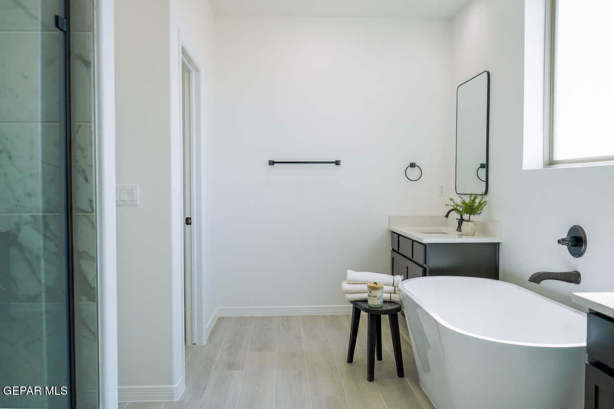 905 Alcestor Place Property Photo 16