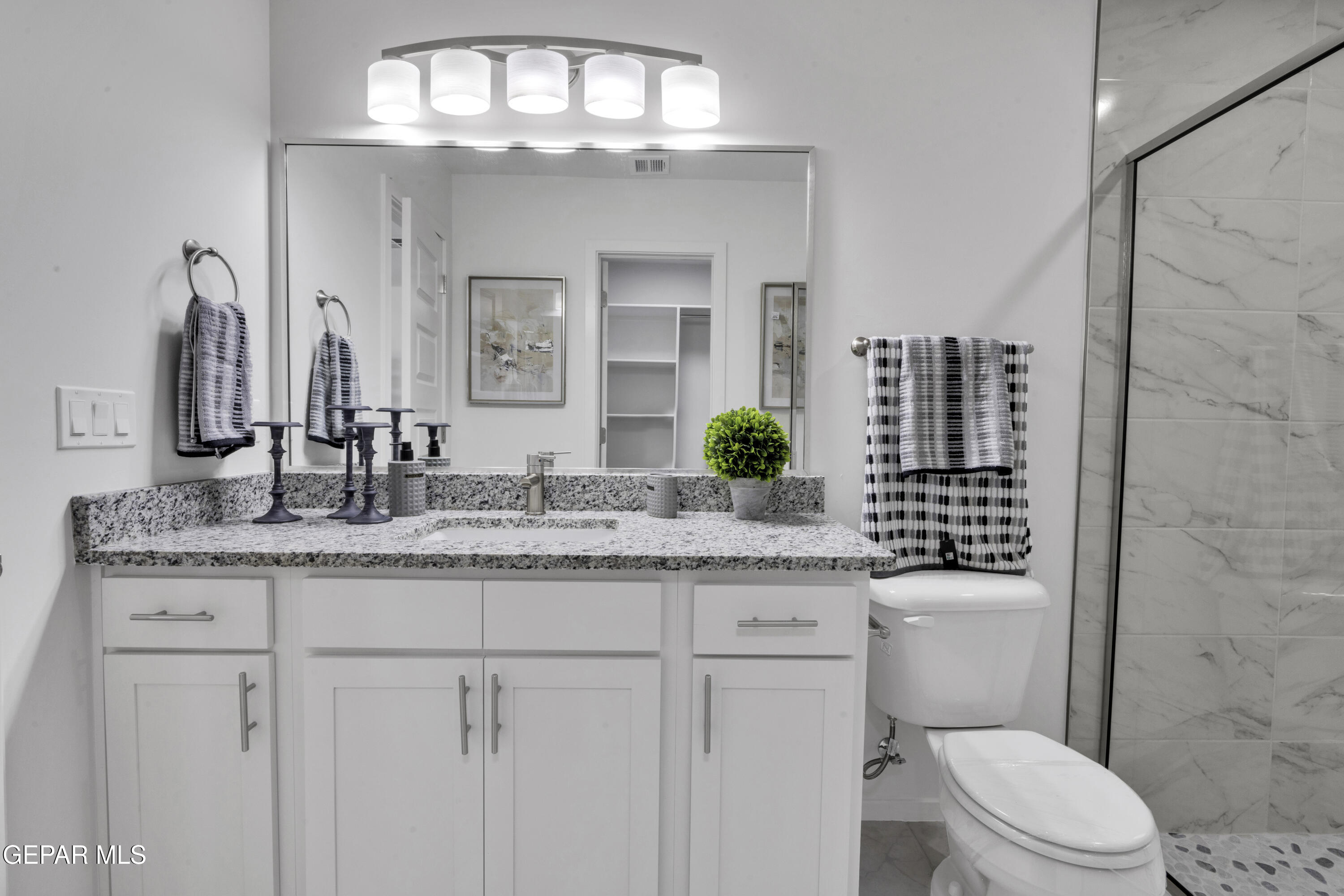 15248 Gauge Court Property Photo 11