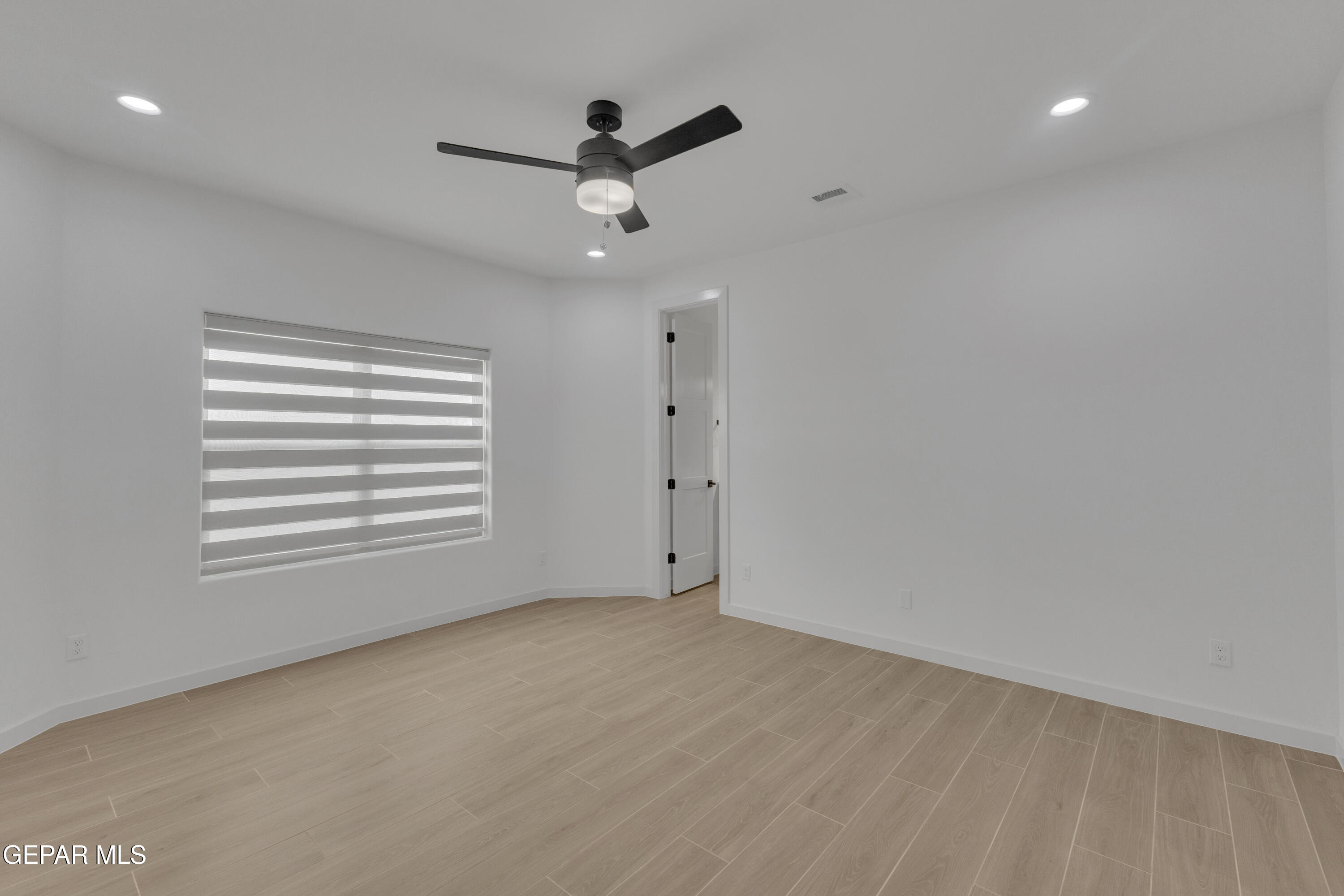 12661 Fredericksburg Avenue Property Photo 33