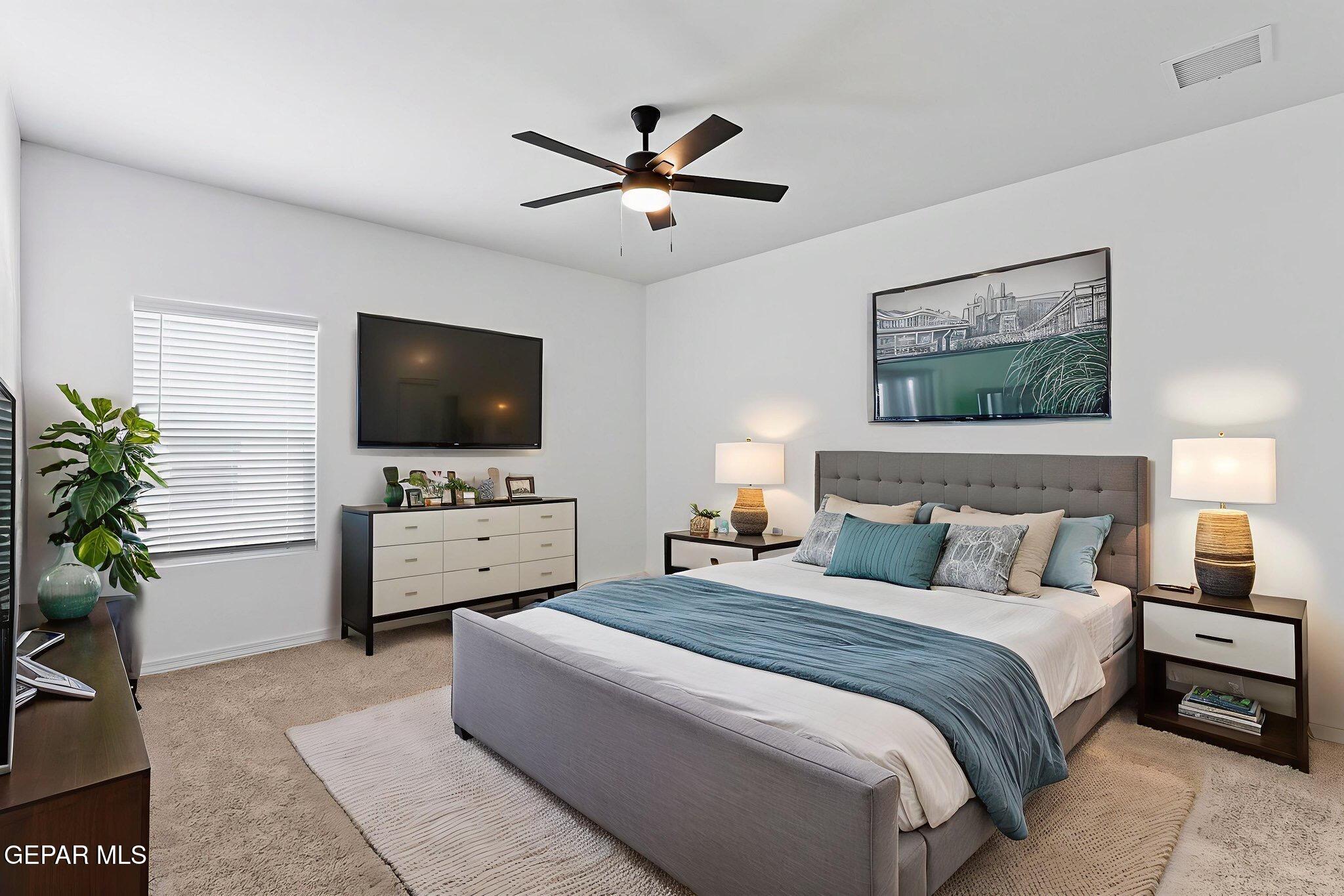 216 Emerald Brass Property Photo 6