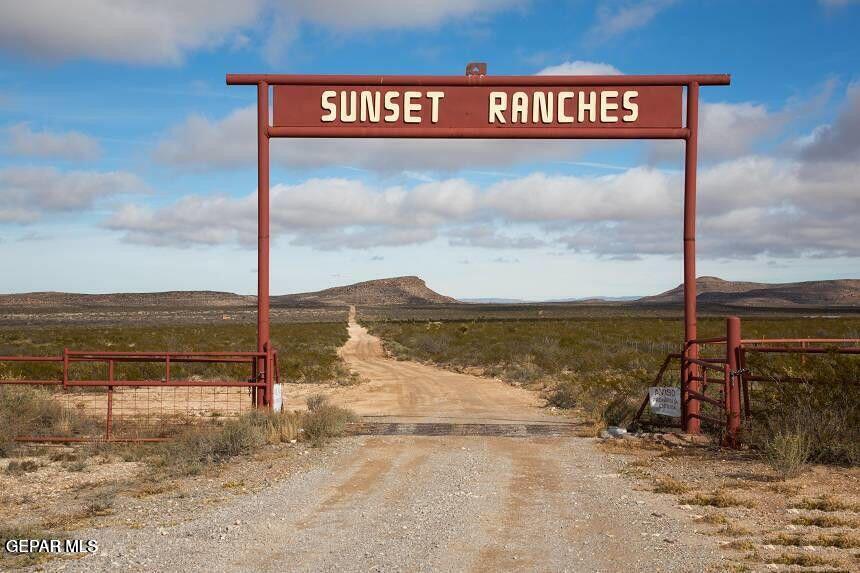 TBD Sunset Ranches #208 Lot 18 Property Photo 1