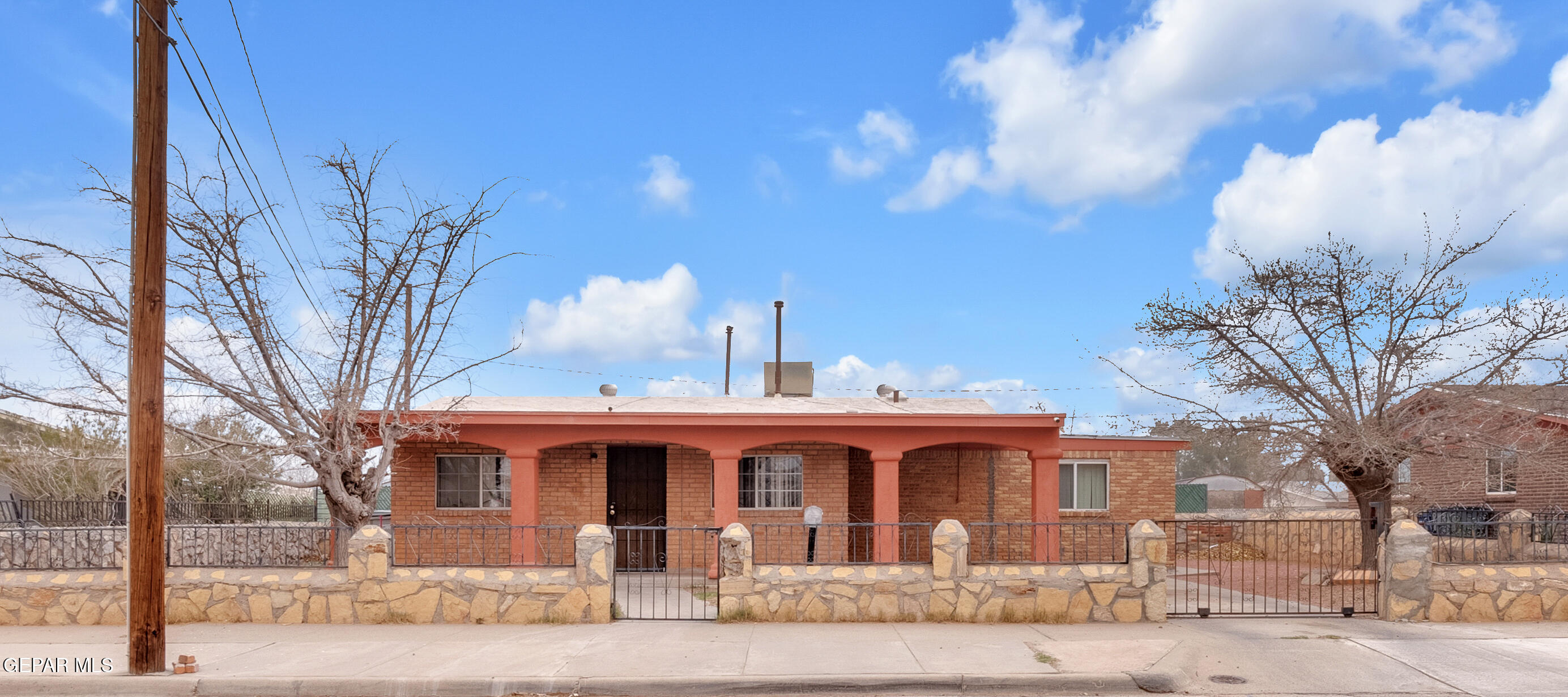 10354 Kellogg Street Property Photo