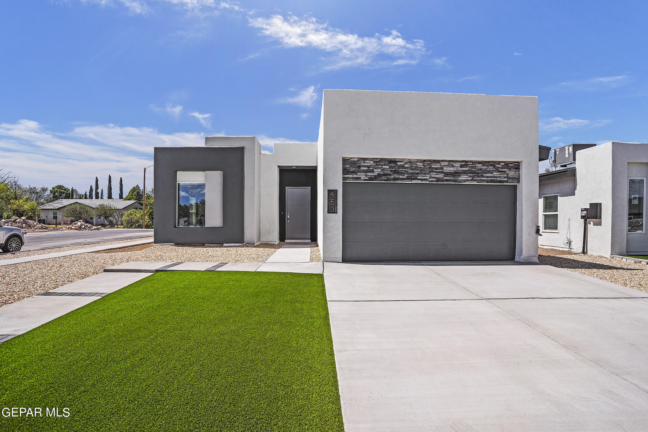 449 Santiago Munos Street Property Photo
