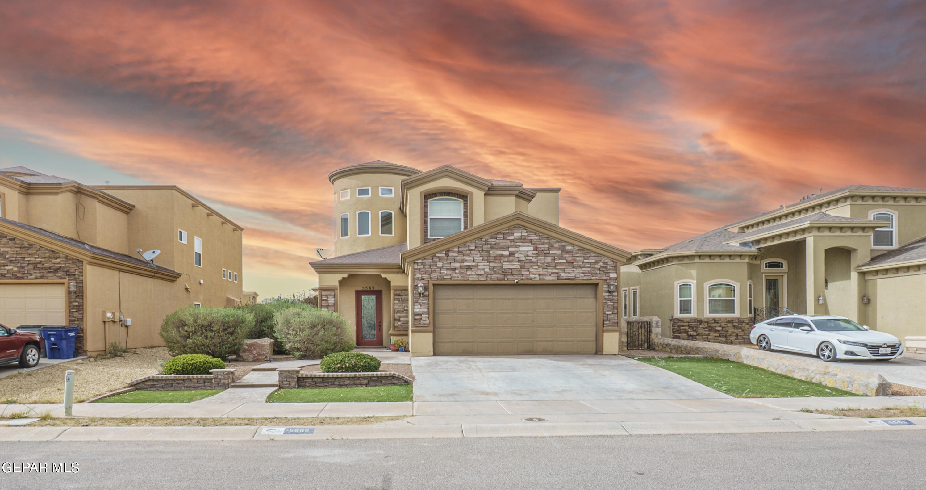 5565 Mike Vane Drive Property Photo