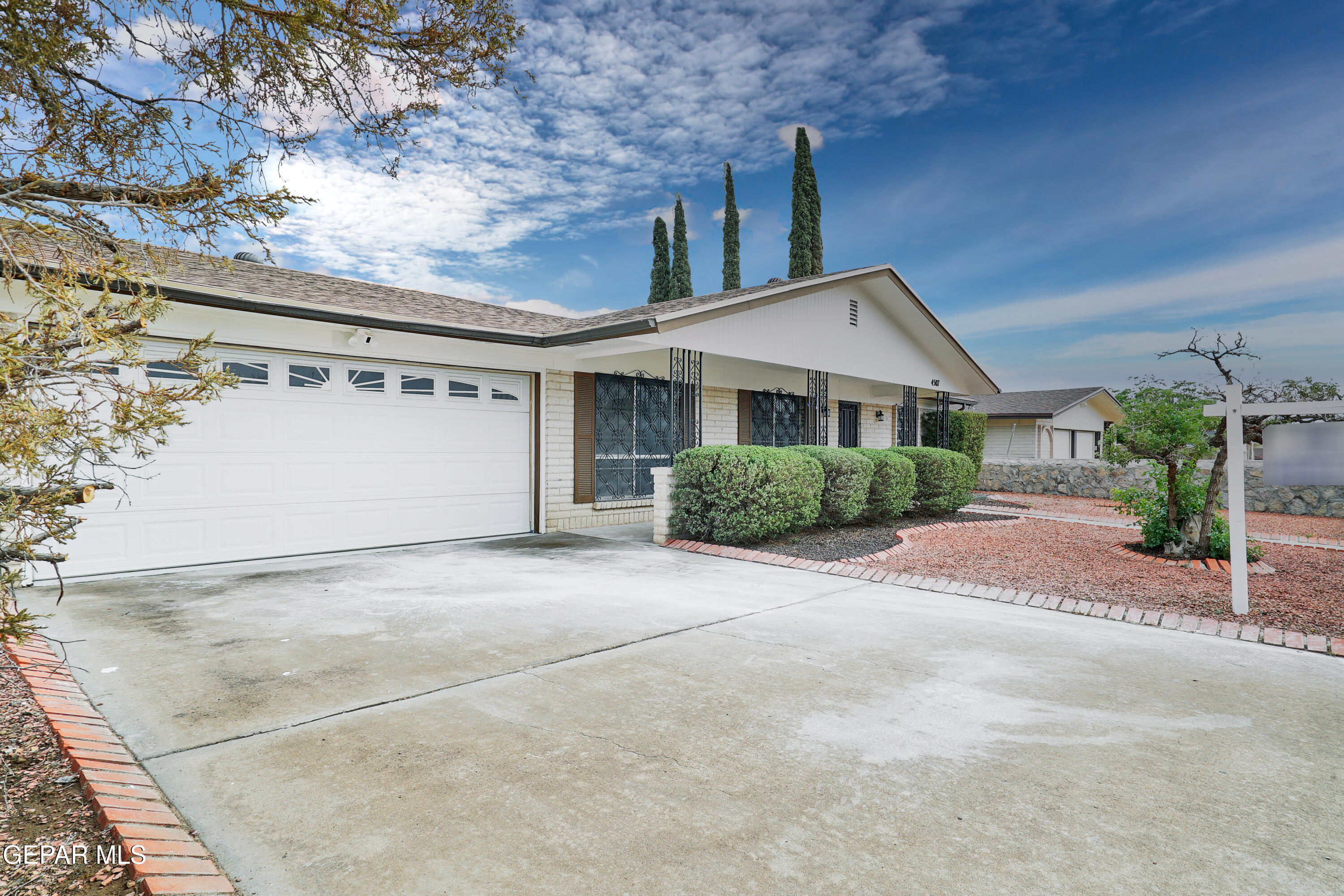 4507 Hellas Drive Property Photo