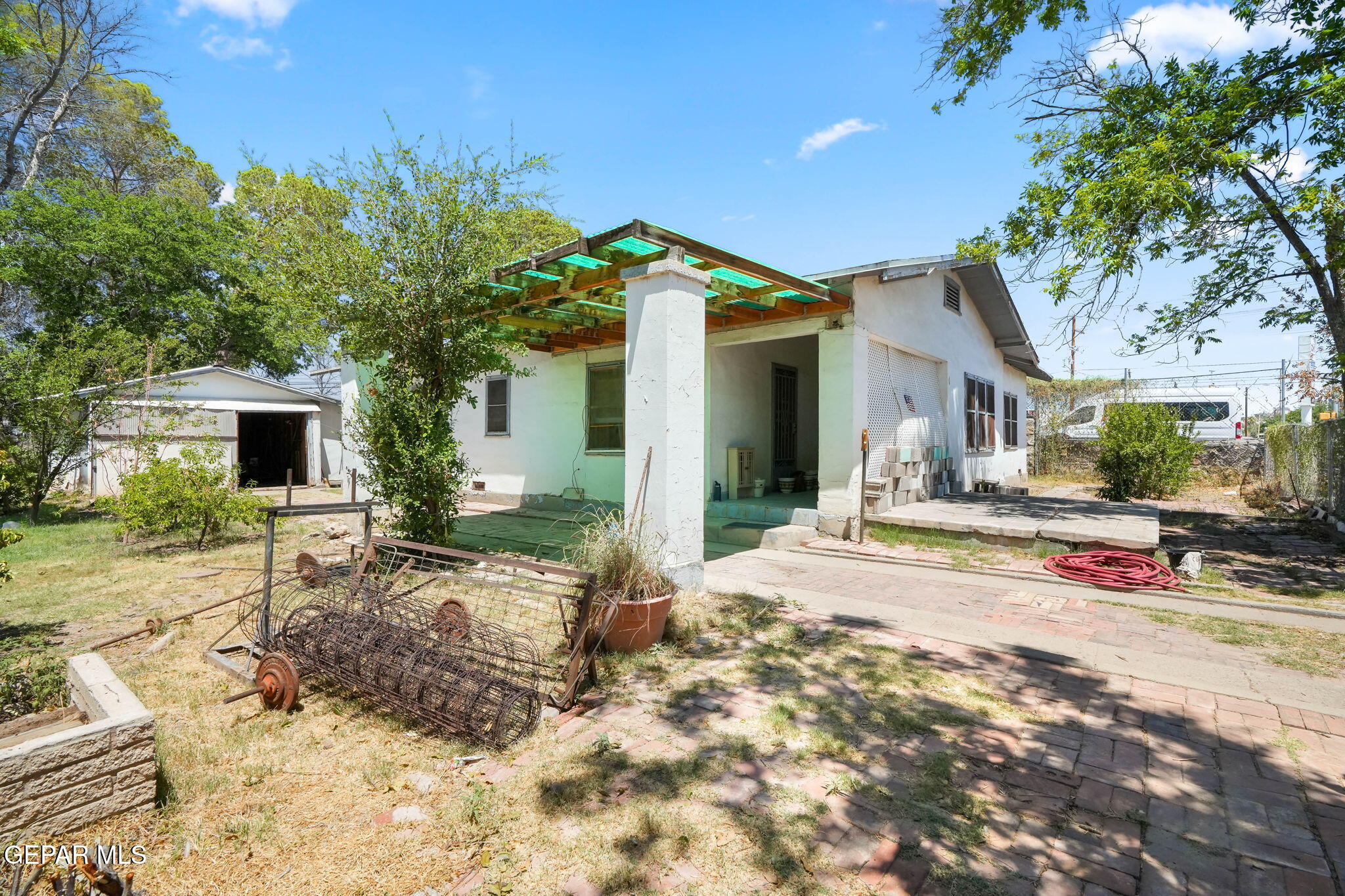 145 S Clark Drive Property Photo 17