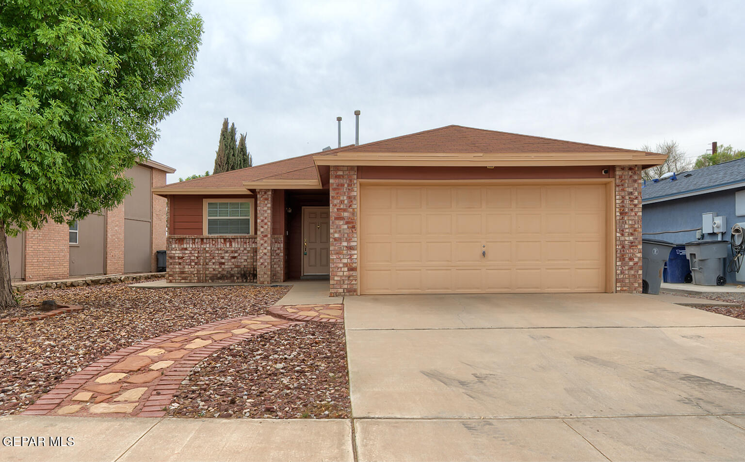 736 Linda Johnson Avenue Property Photo