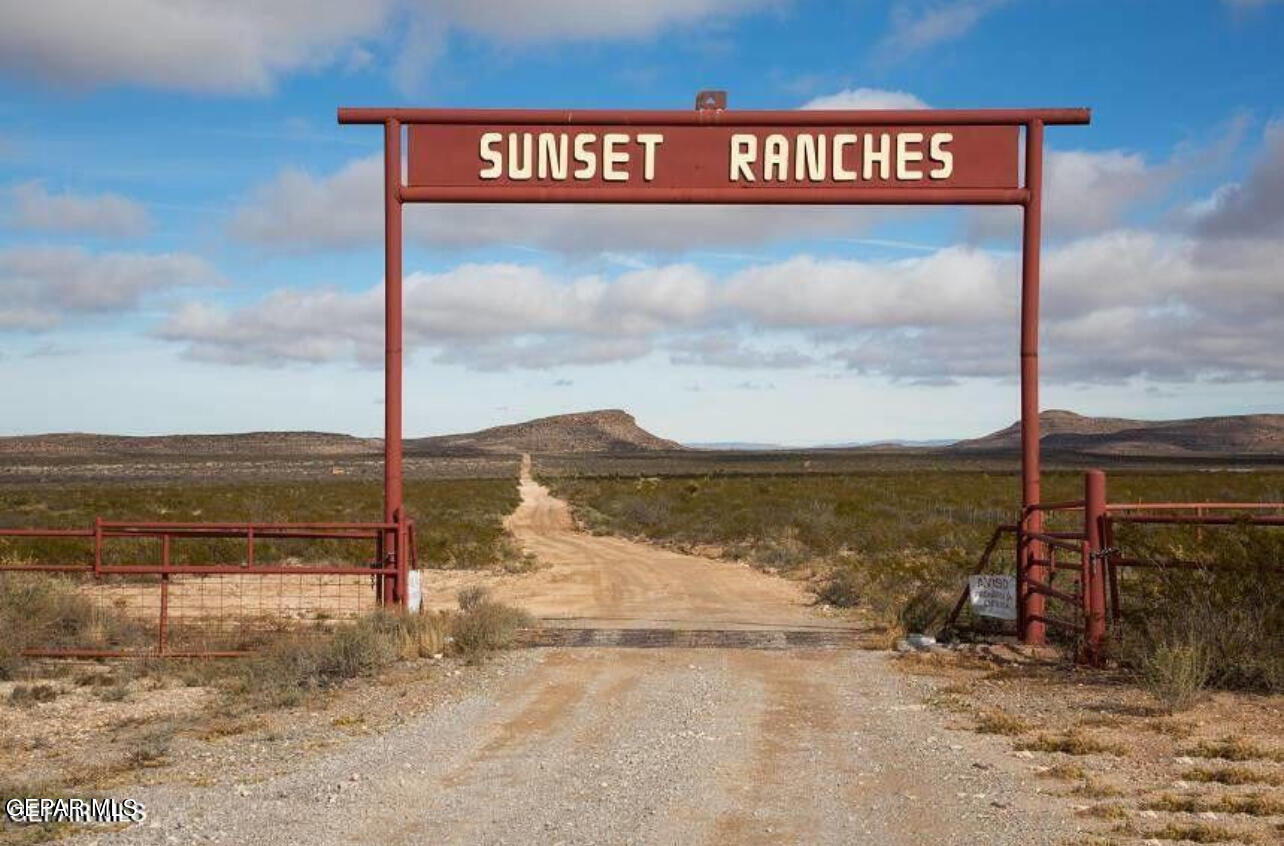 Tbd Sunset Ranches #545 Lot 10 Property Photo 1