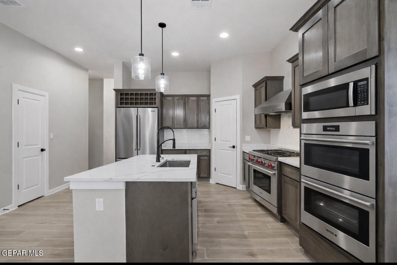 15380 Imagine Dr Property Photo 3