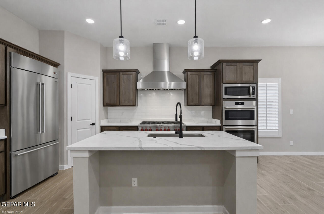 15380 Imagine Dr Property Photo 4