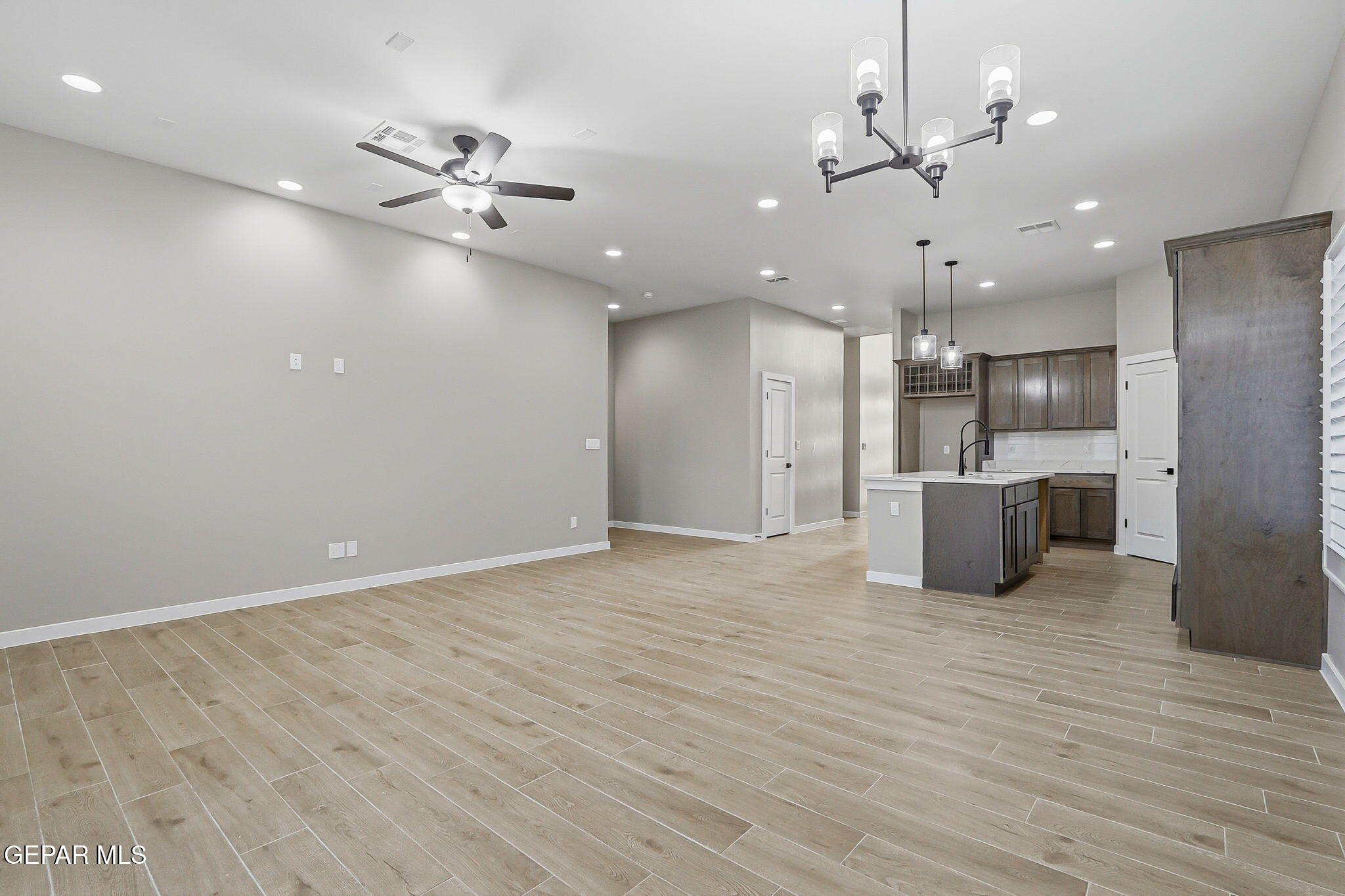 15380 Imagine Dr Property Photo 6