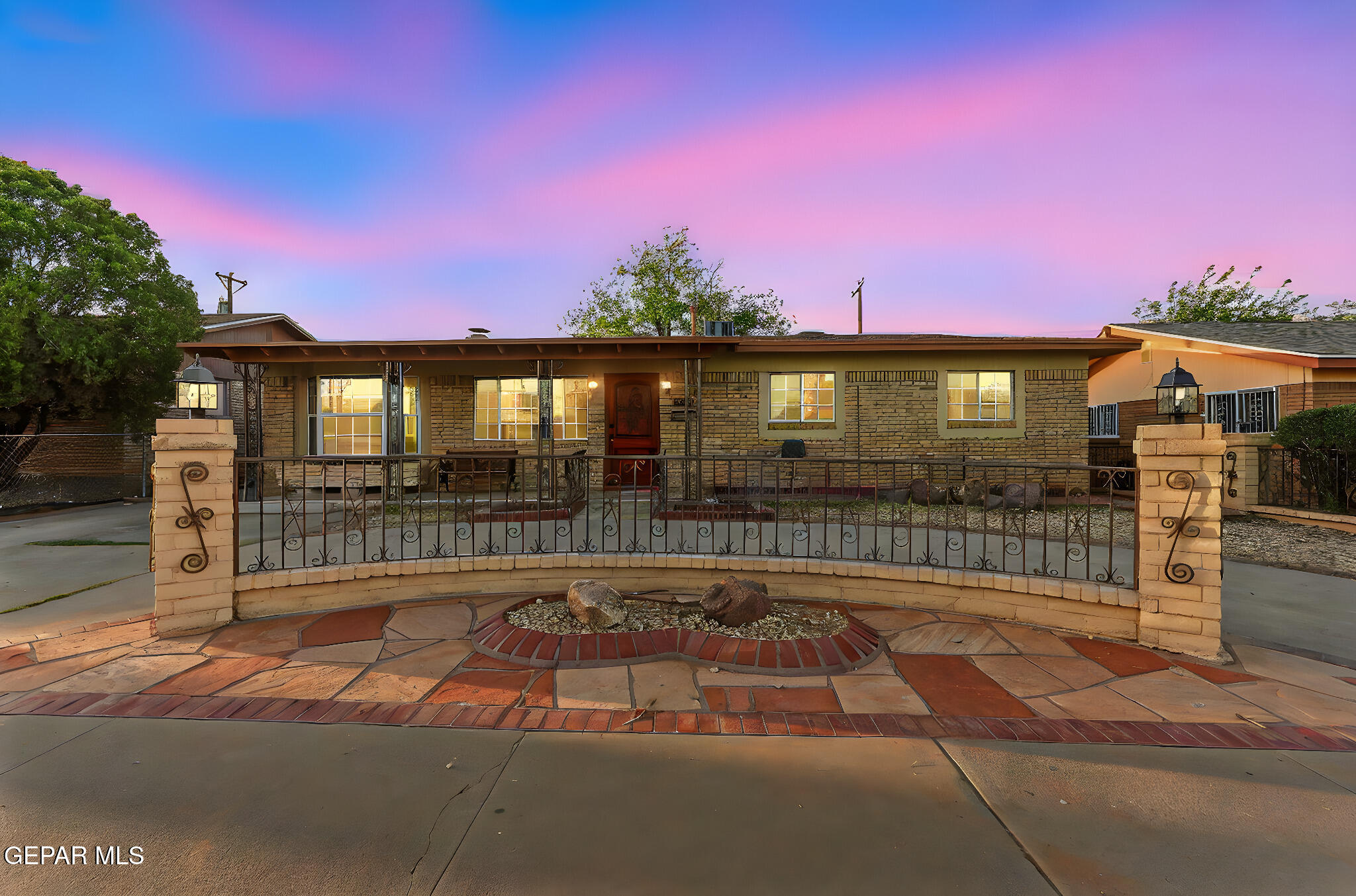 4929 Tropicana Avenue Property Photo
