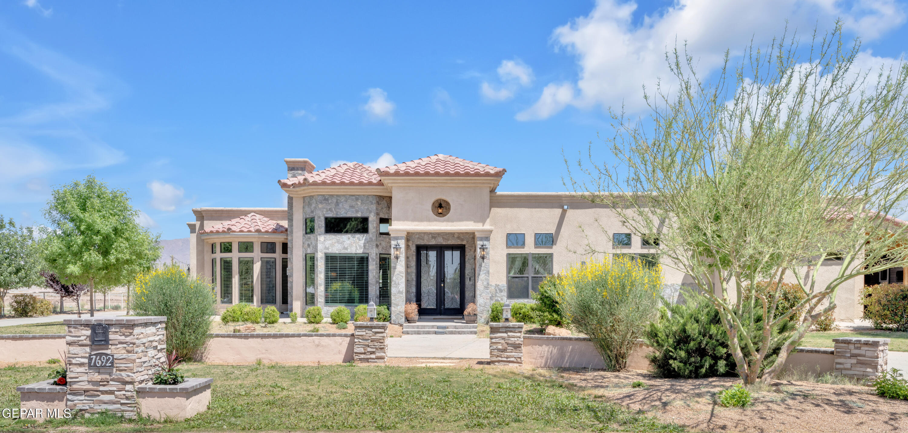7692 River View Drive Property Photo