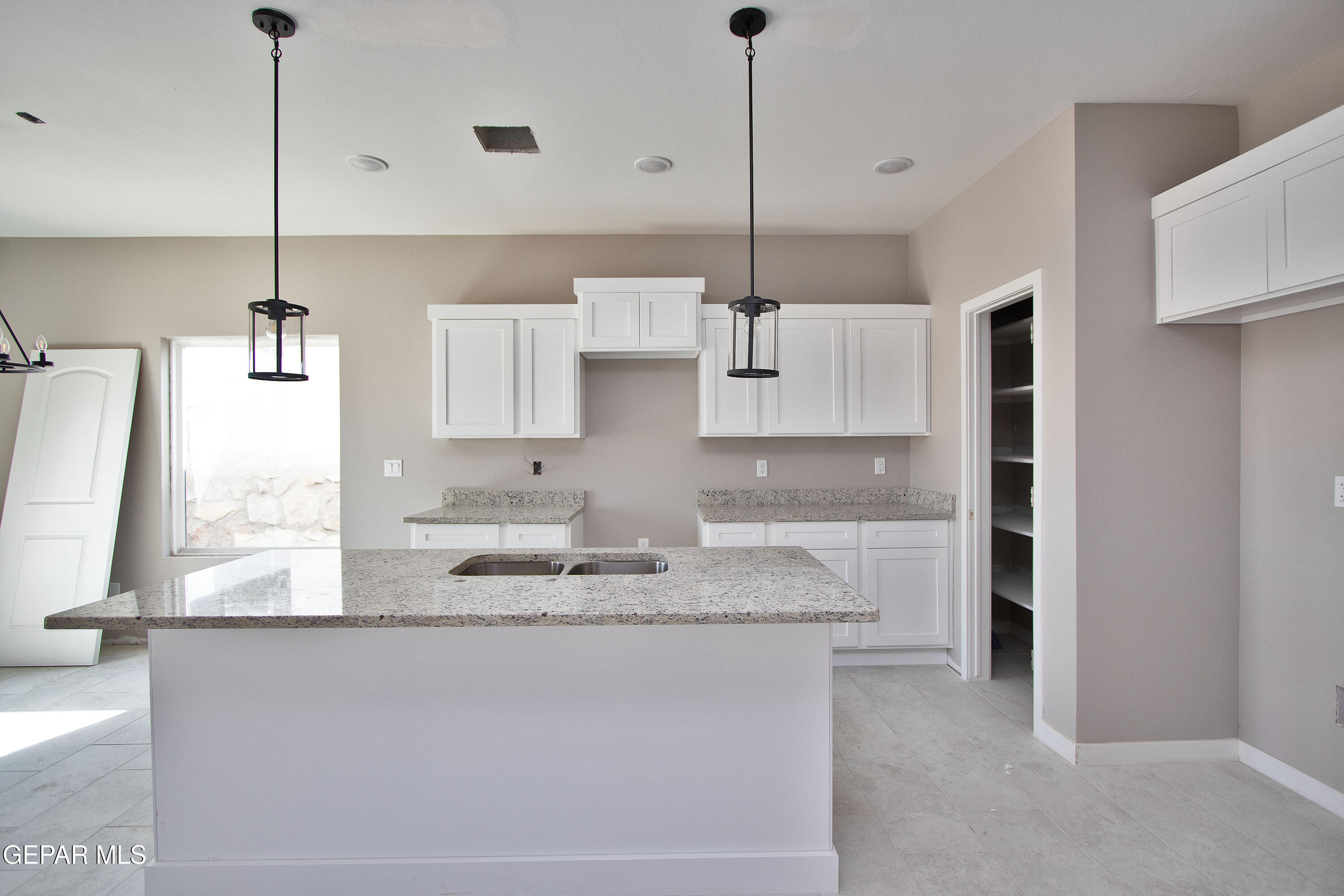 12041 Iron Hollow Street Property Photo 6