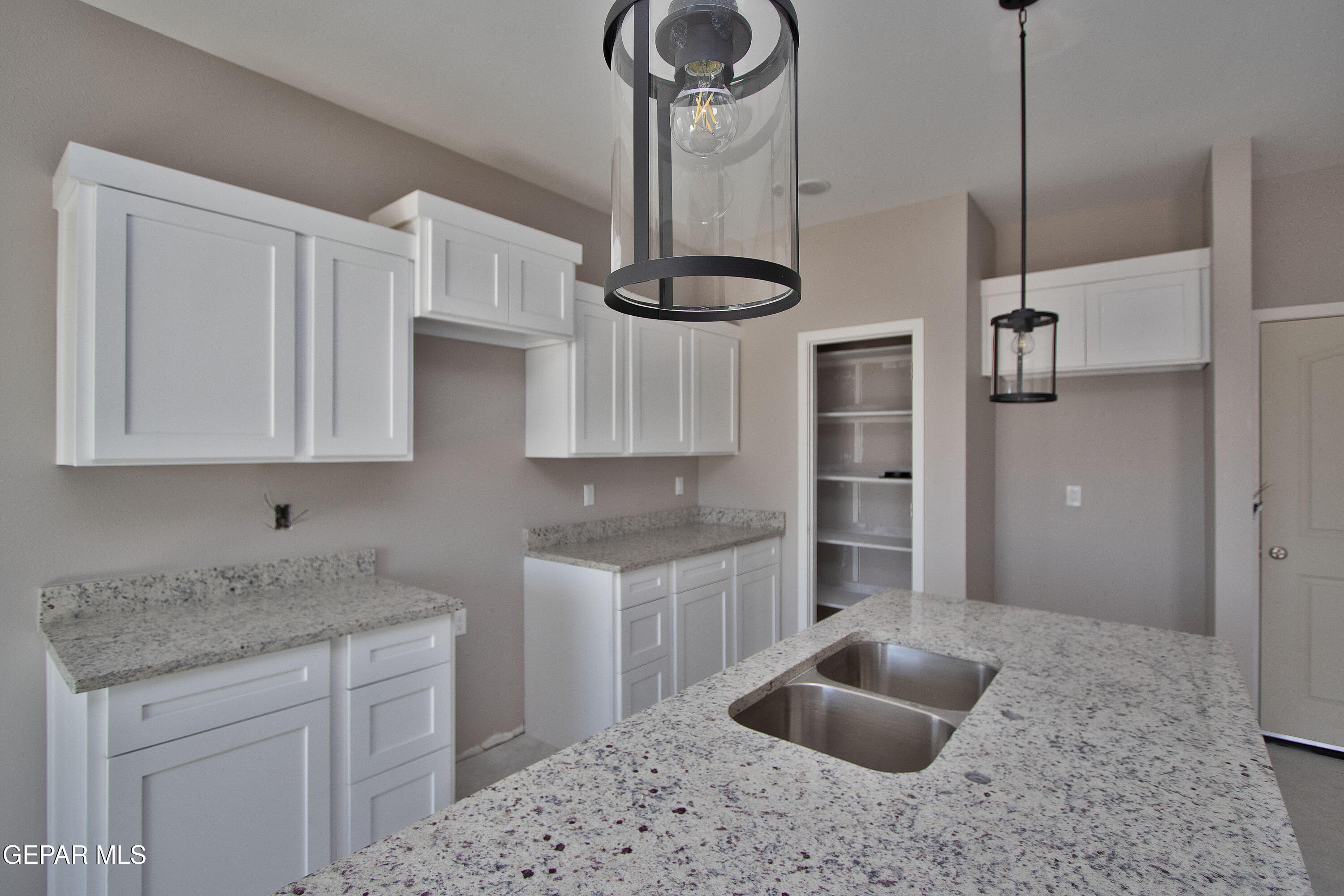 12041 Iron Hollow Street Property Photo 7