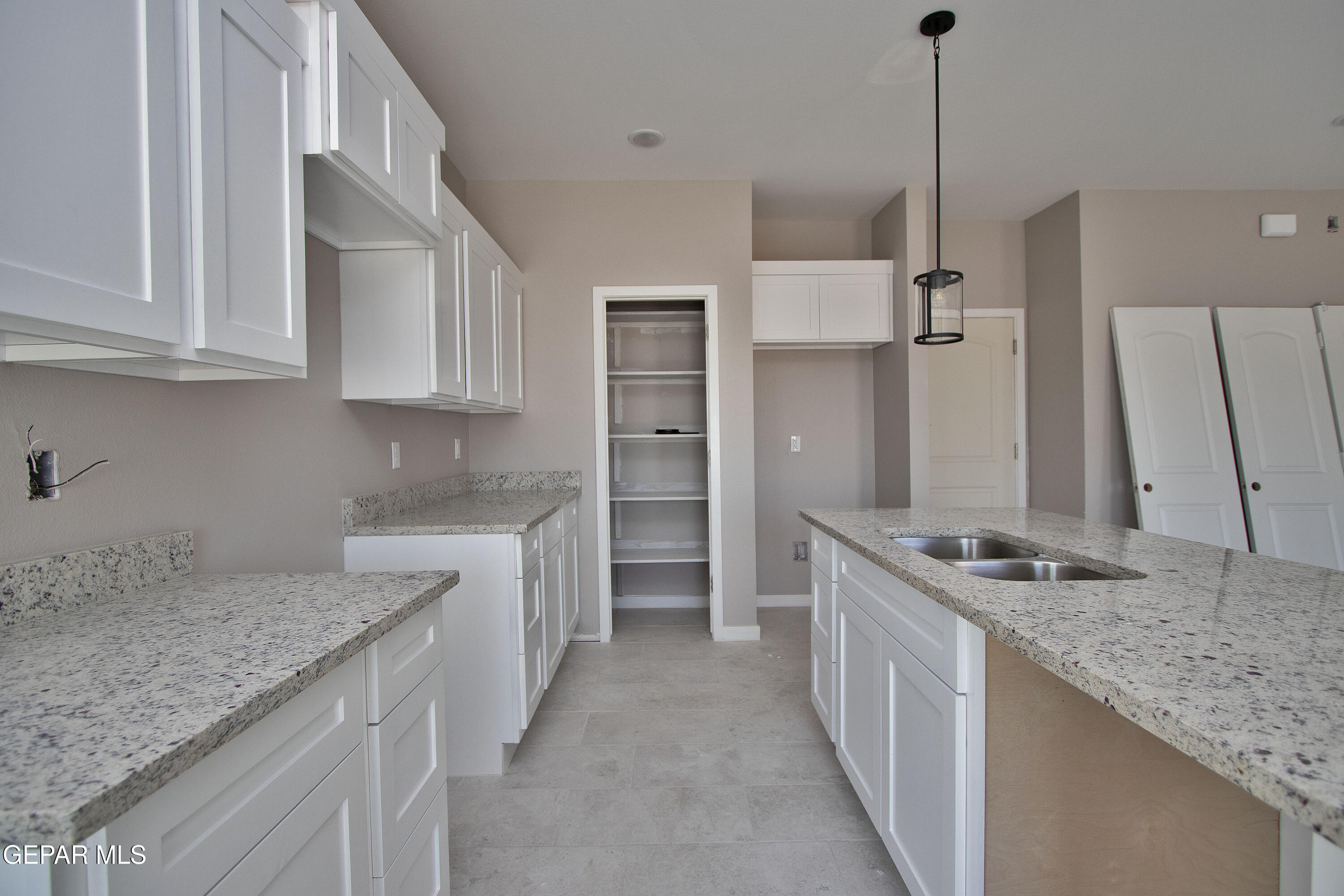 12041 Iron Hollow Street Property Photo 8