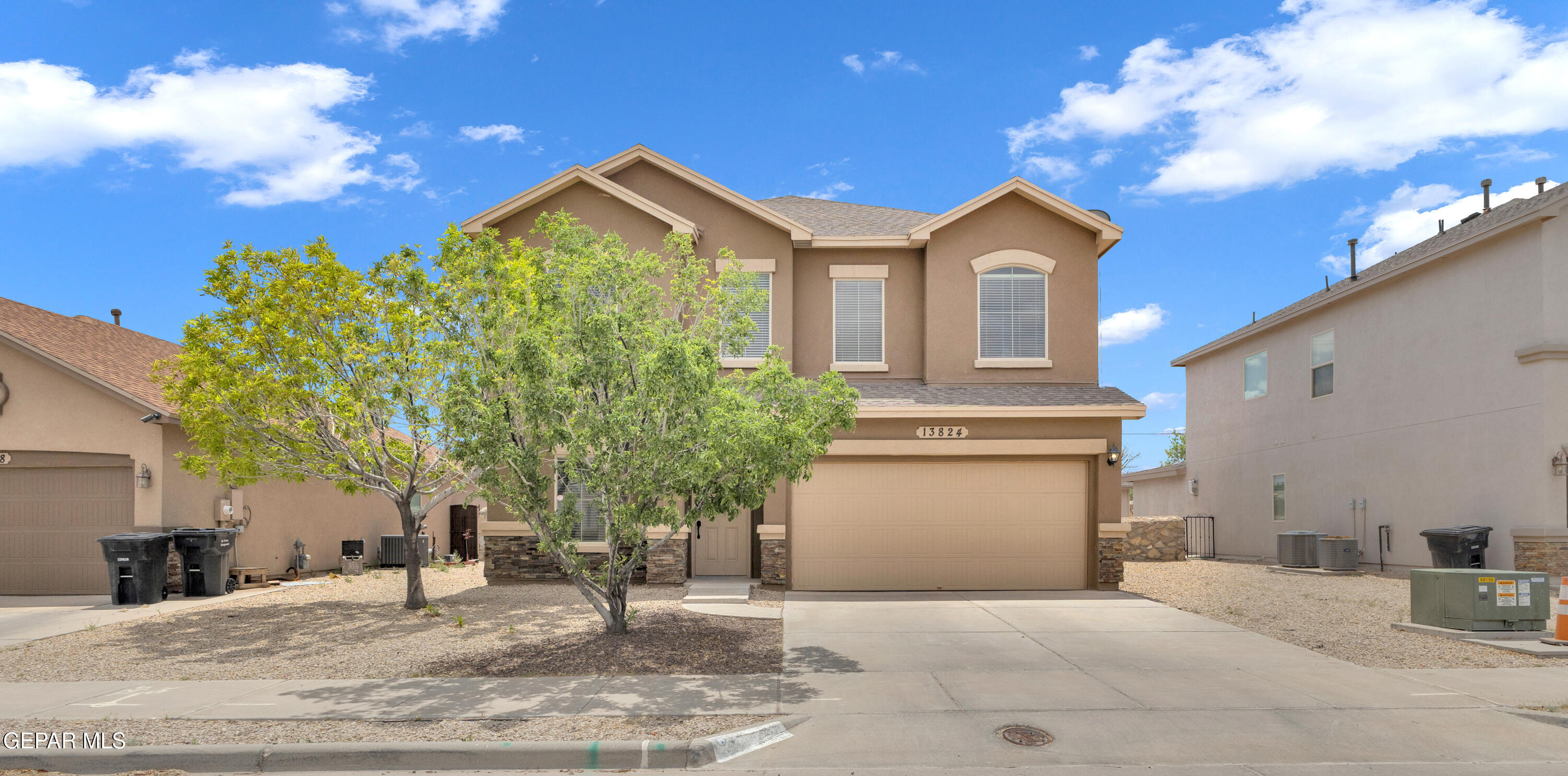 13824 Hollywood Drive Property Photo