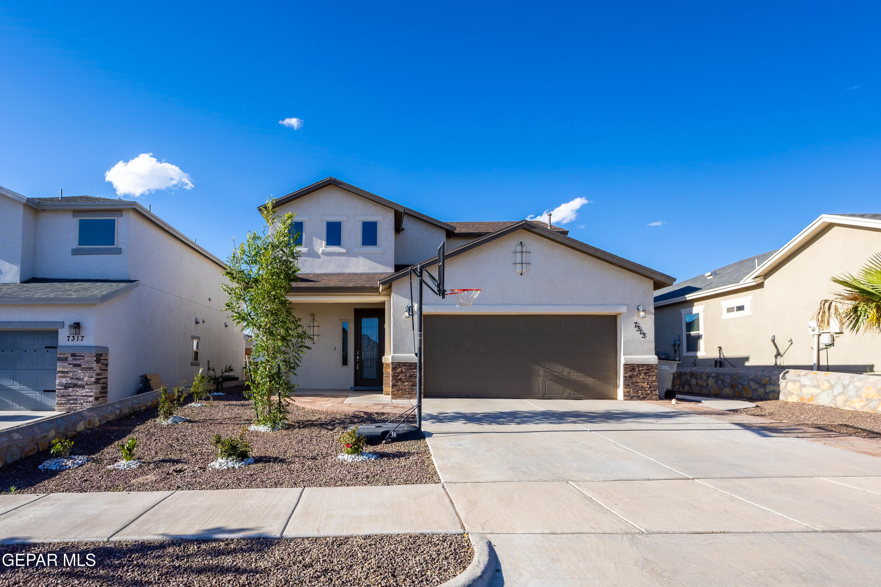 7313 Eagle Vista Drive Property Photo