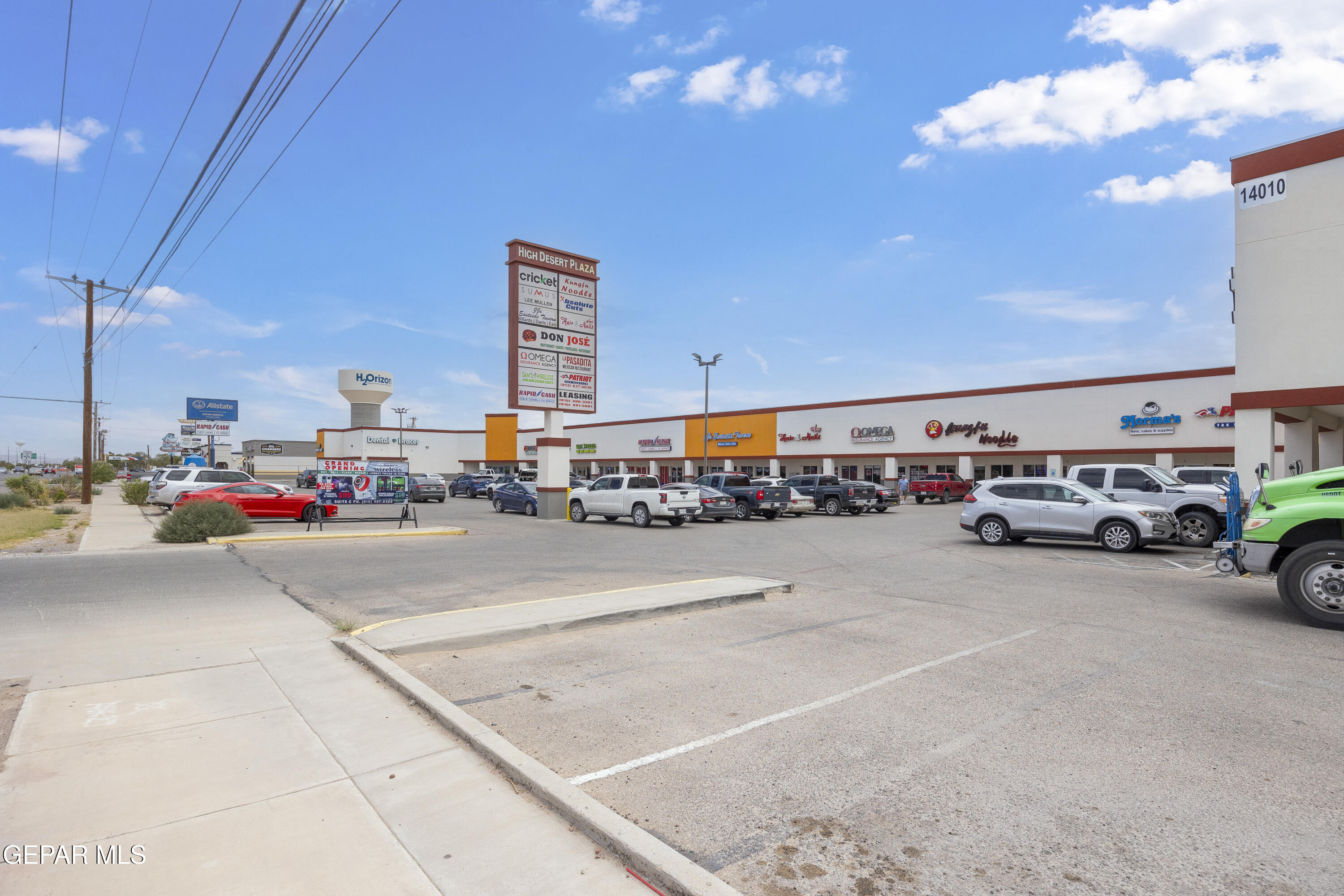 14010 Horizon Boulevard J & K Property Photo 7