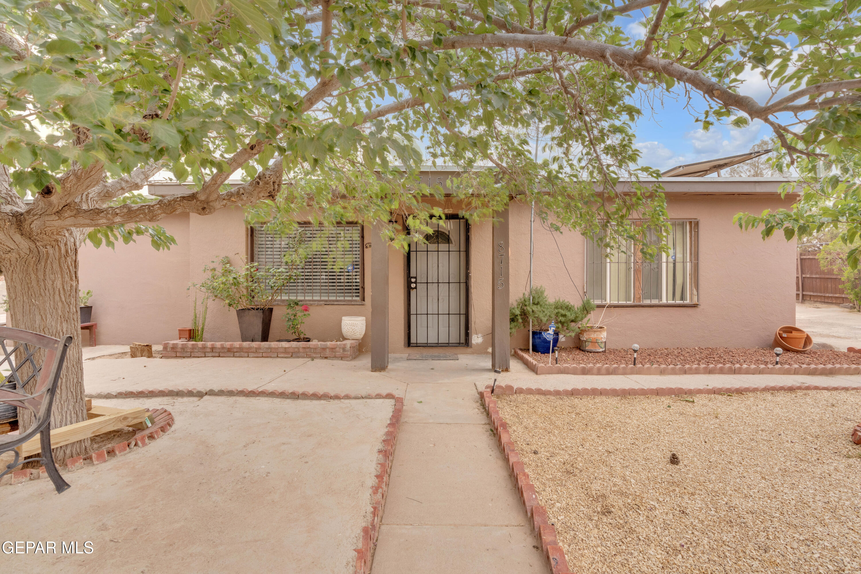 8715 Lawson Street Property Photo 1