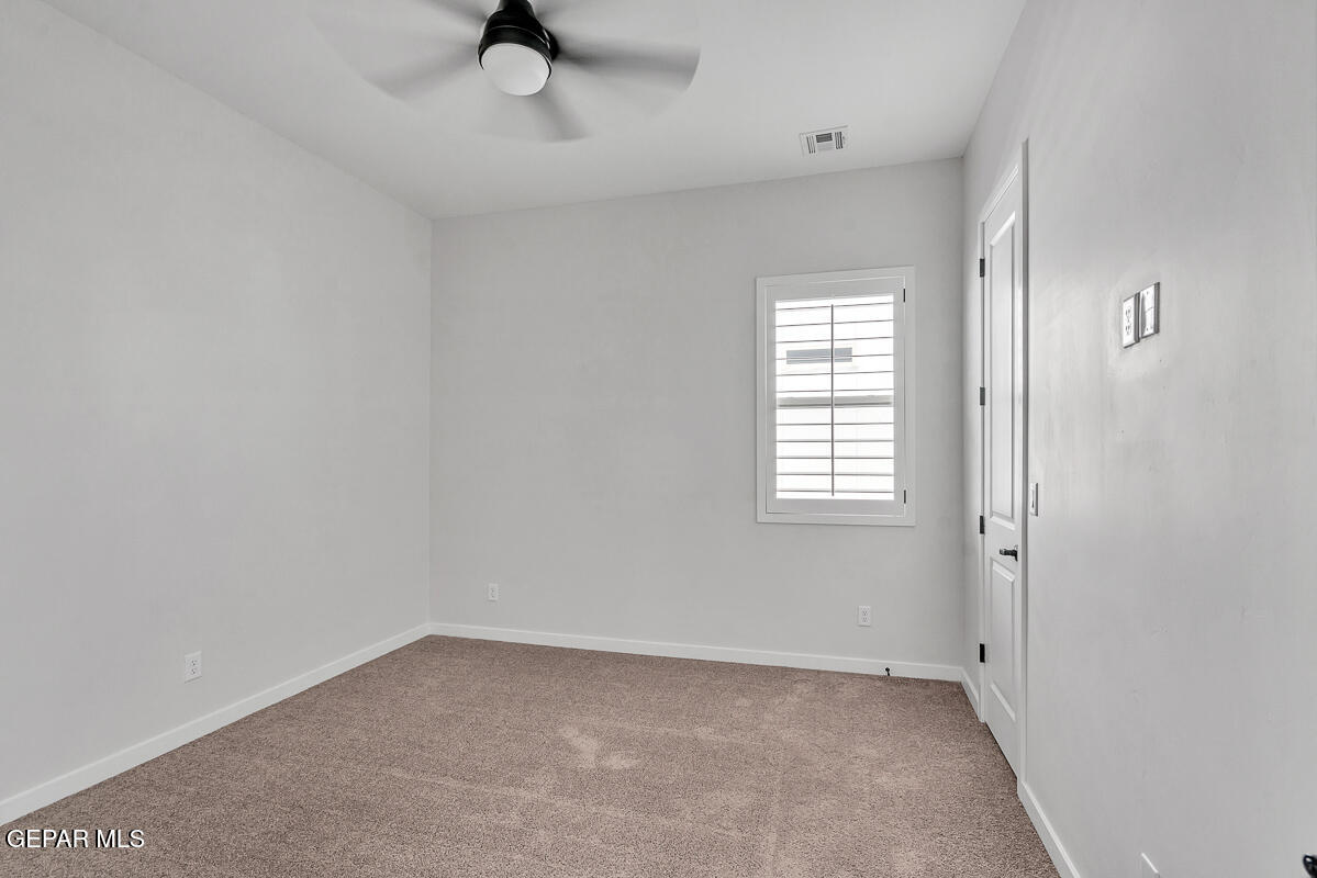 248 Emerald Storm Place Property Photo 6