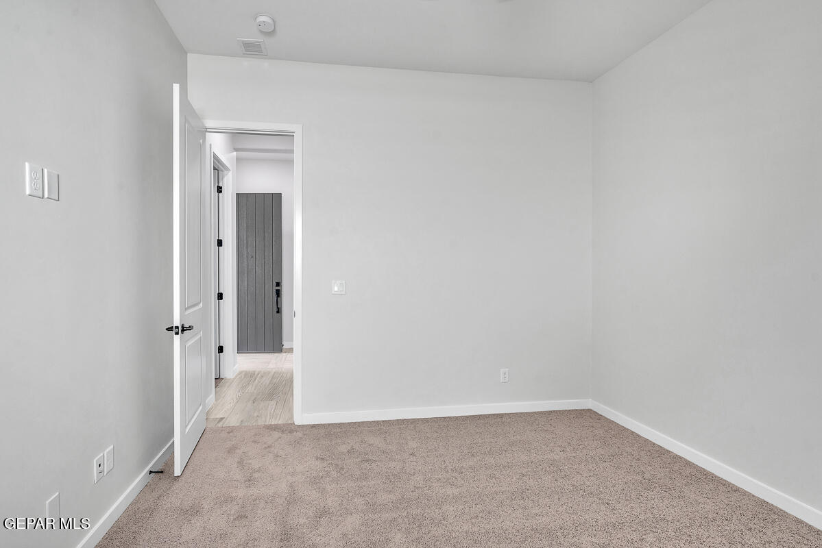 248 Emerald Storm Place Property Photo 7