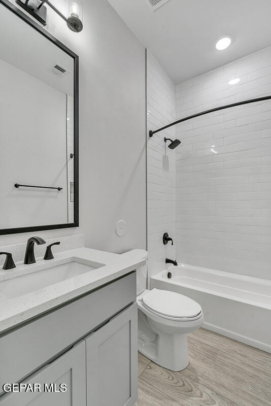 248 Emerald Storm Place Property Photo 9