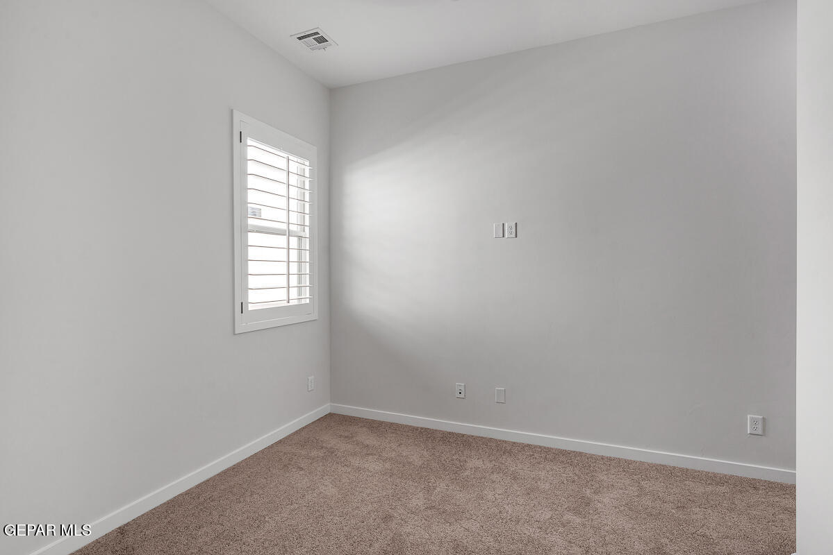 248 Emerald Storm Place Property Photo 14