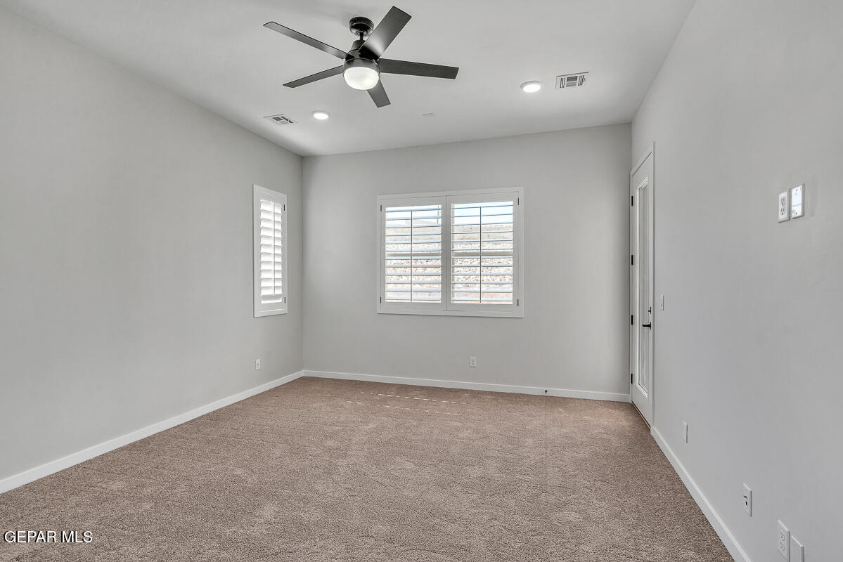 248 Emerald Storm Place Property Photo 15