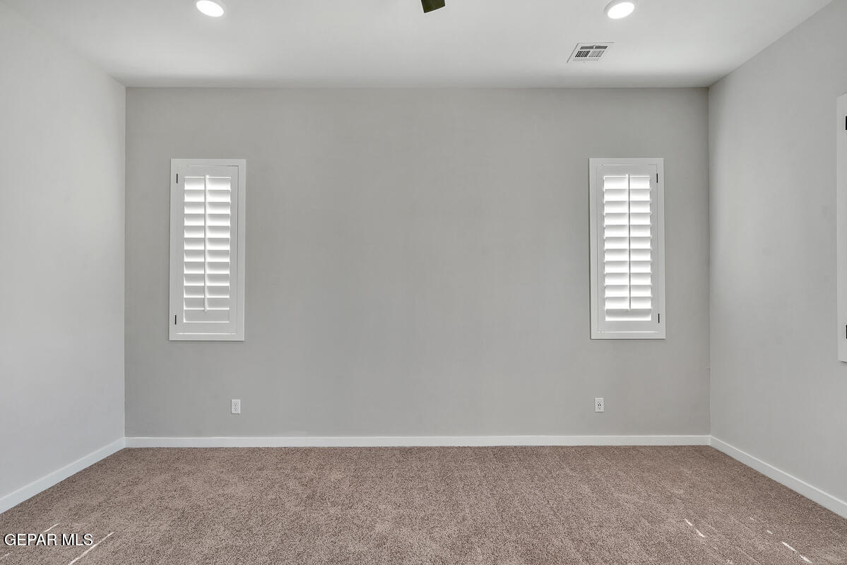 248 Emerald Storm Place Property Photo 16