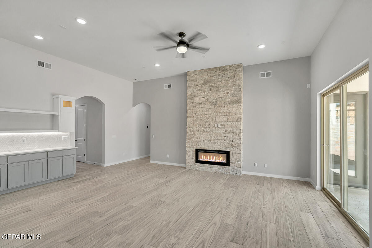 248 Emerald Storm Place Property Photo 35