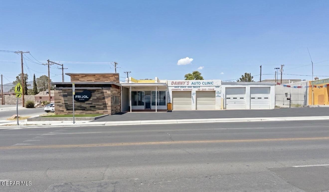 4501 Montana Avenue Property Photo 22