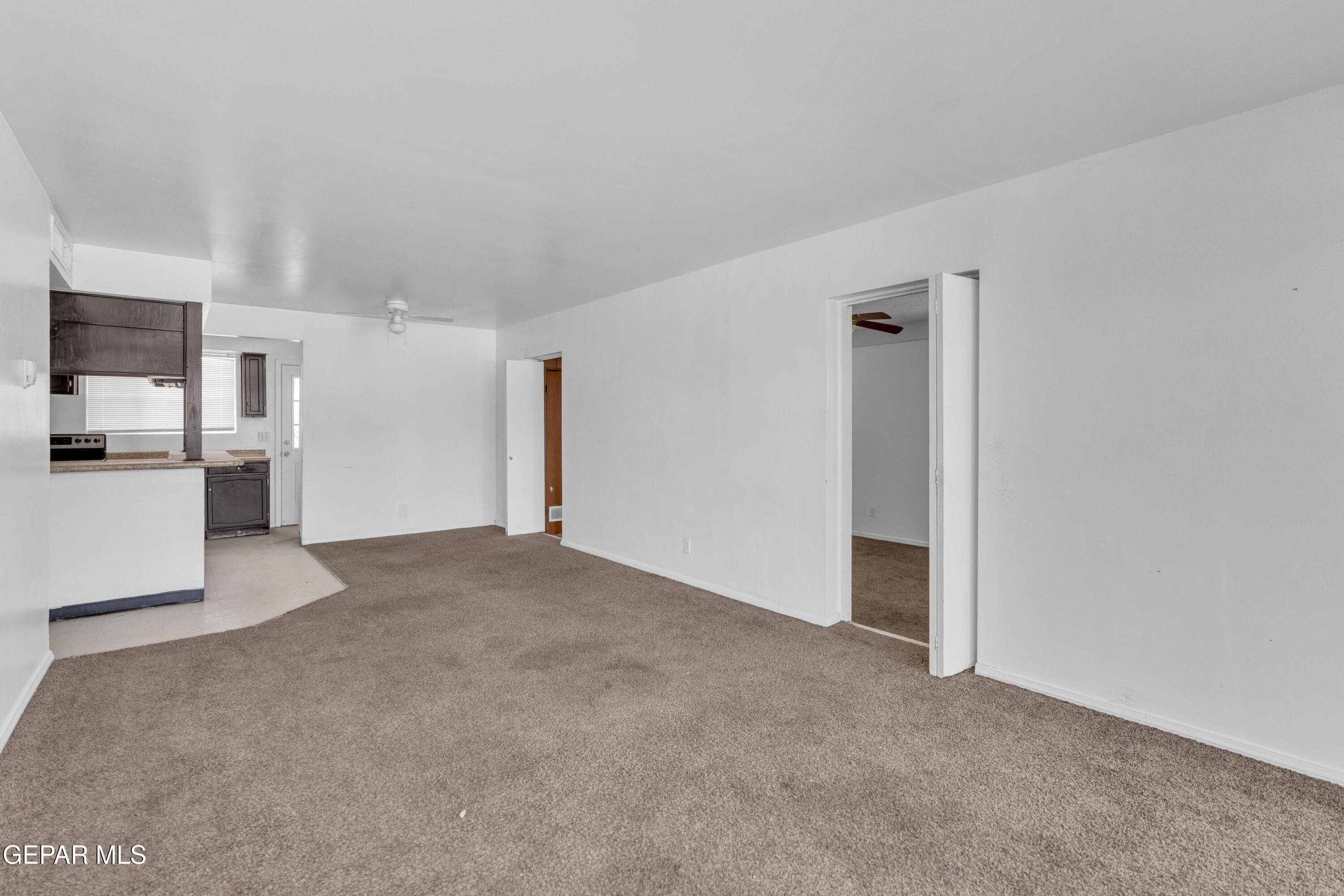 7605 Parkland Drive Property Photo 5
