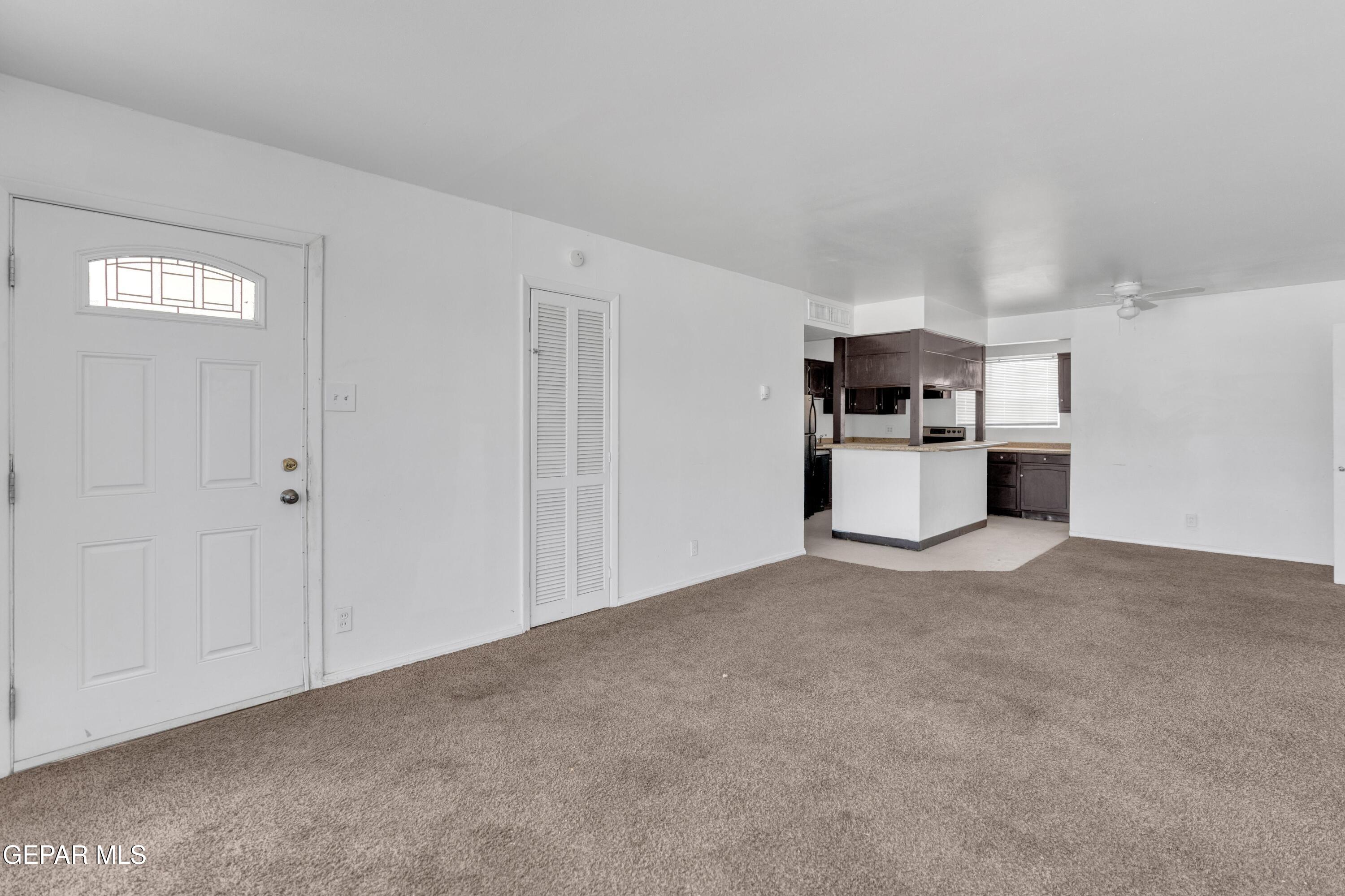 7605 Parkland Drive Property Photo 6