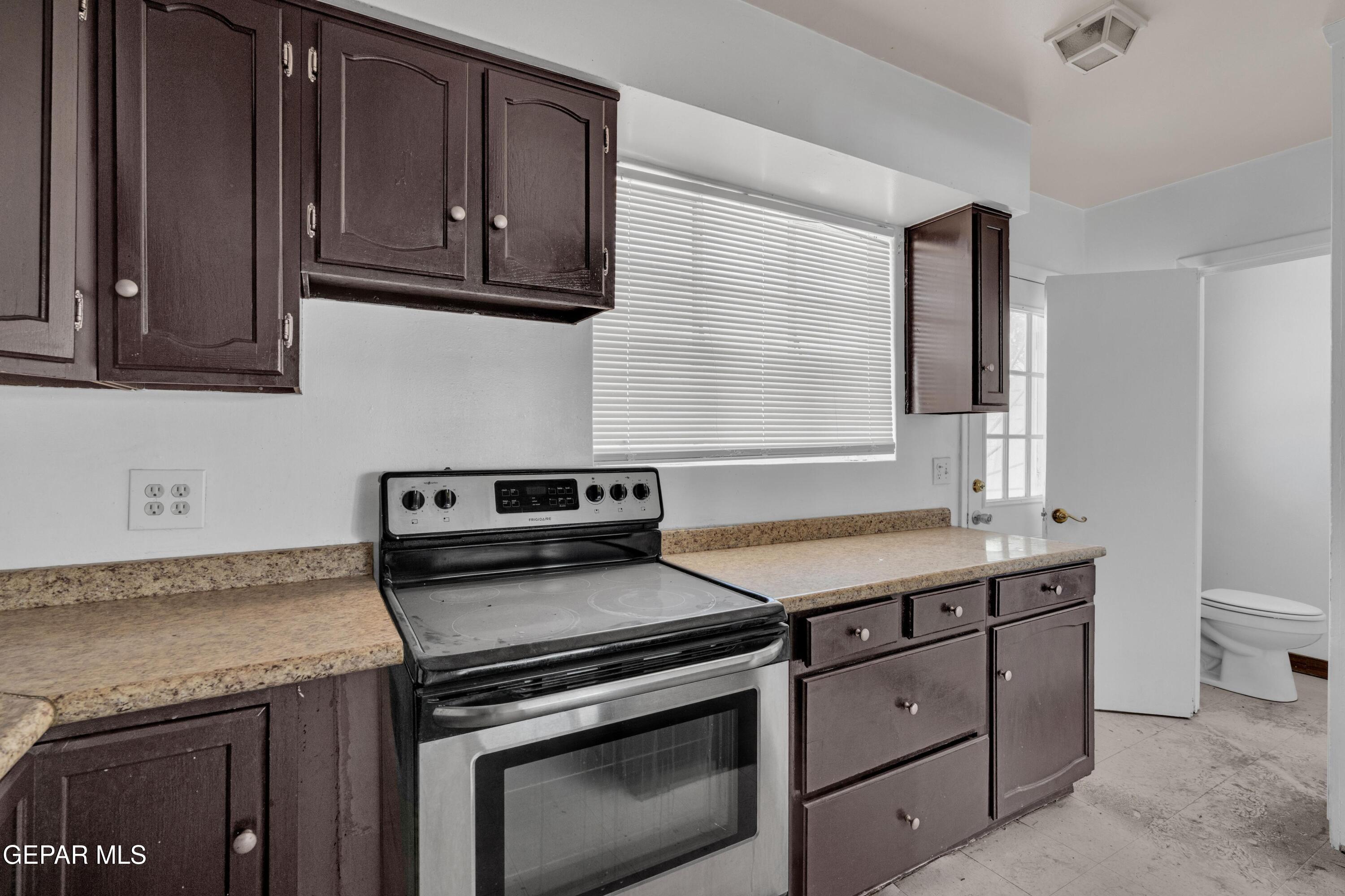 7605 Parkland Drive Property Photo 16