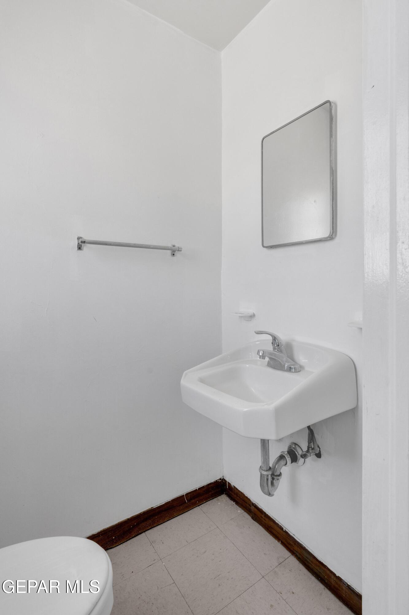 7605 Parkland Drive Property Photo 17