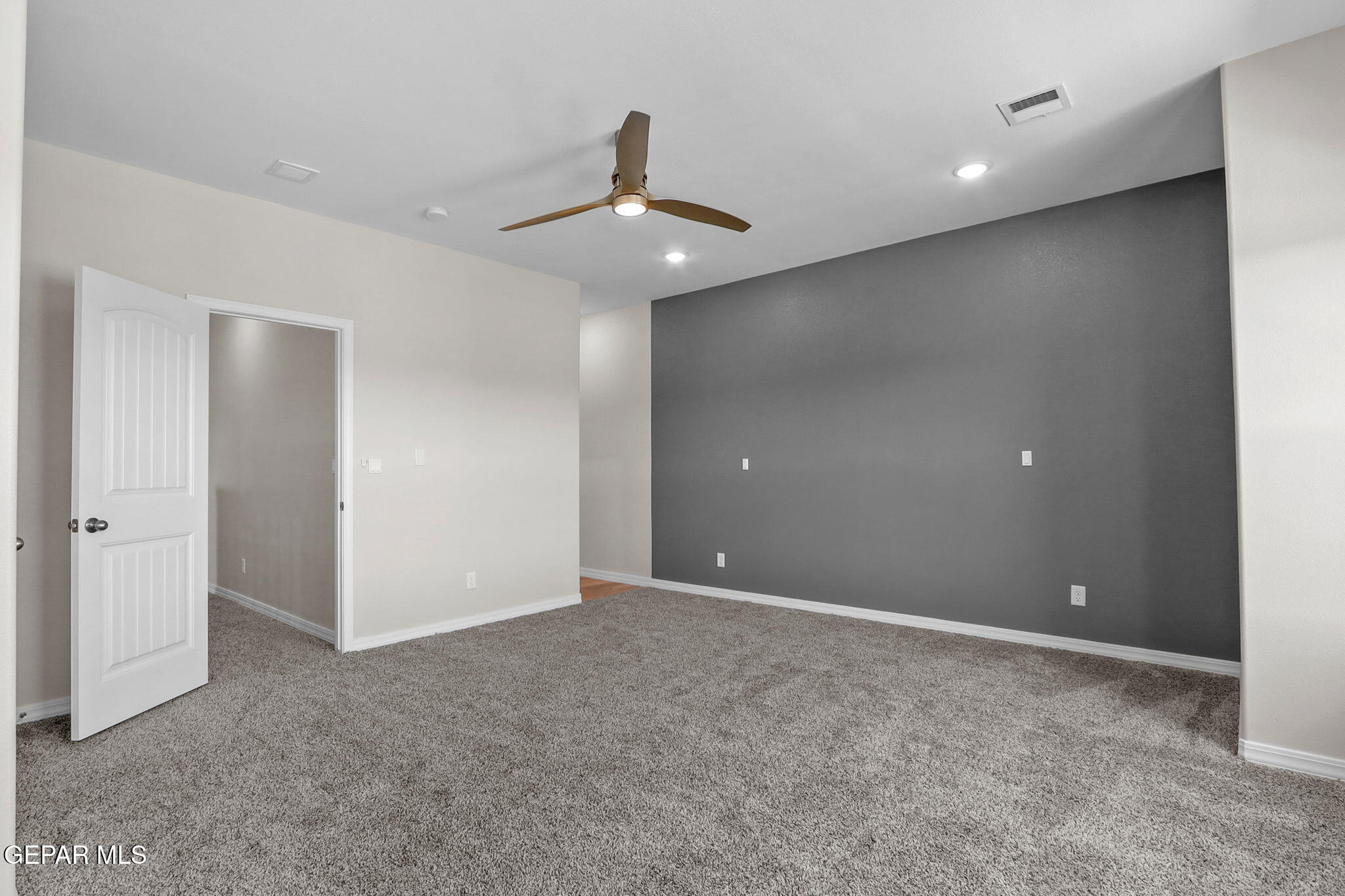 15324 Conviction Avenue Property Photo 39
