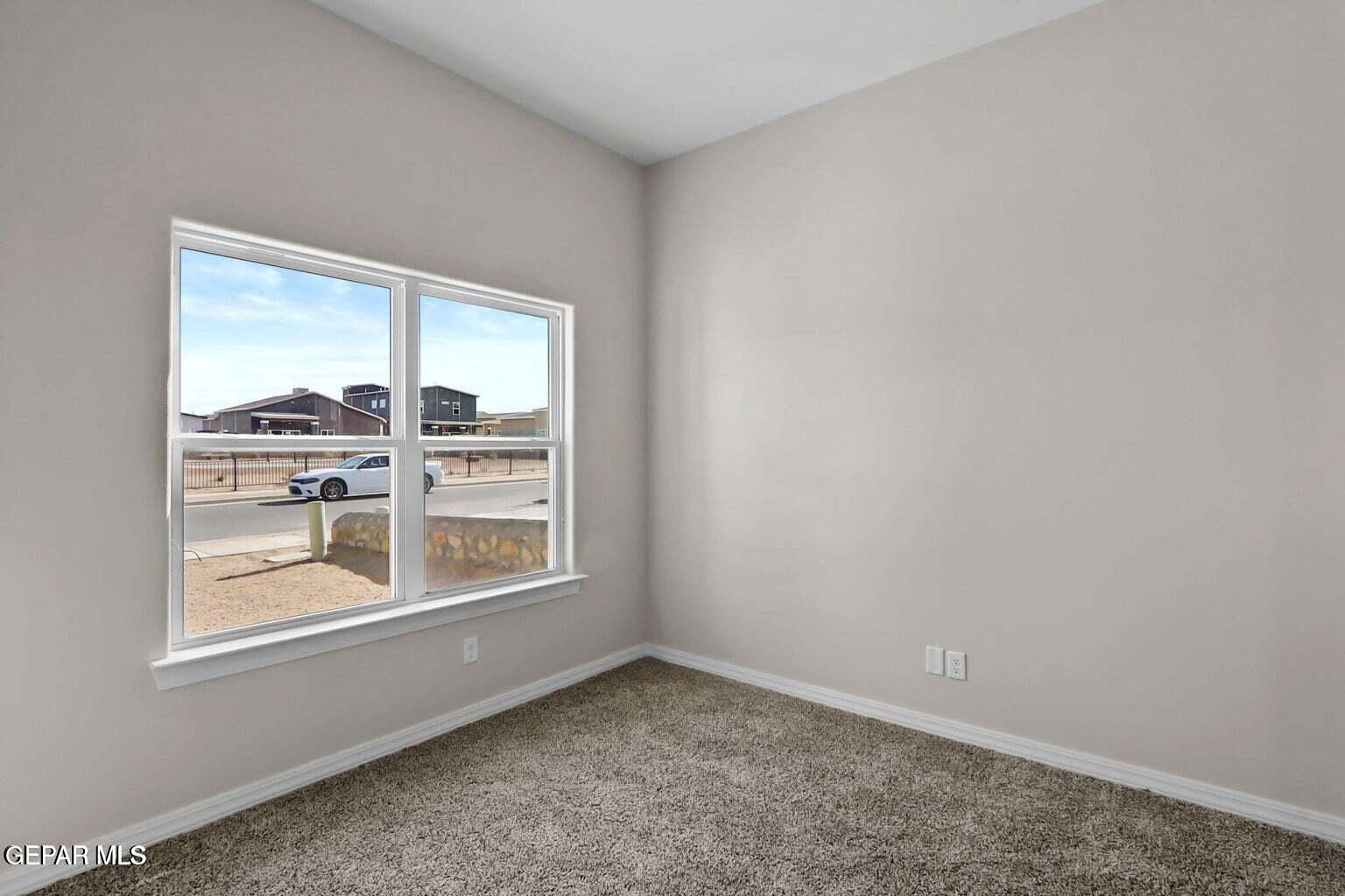 15312 Conviction Avenue Property Photo 6