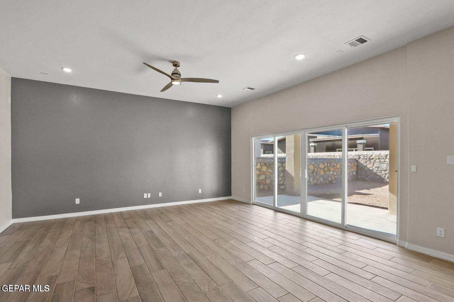 15312 Conviction Avenue Property Photo 16