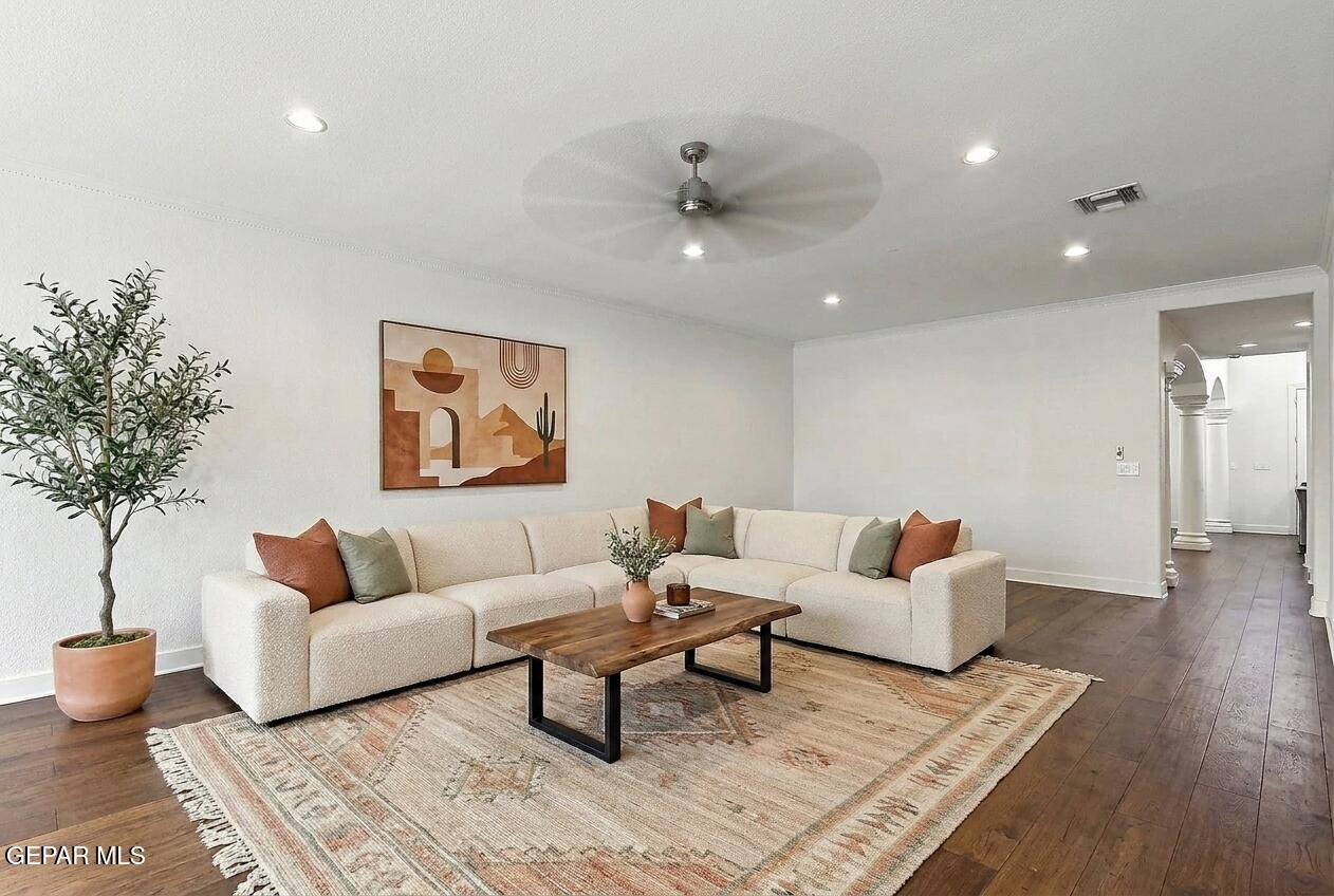 6528 Calle Placido Drive Property Photo 10