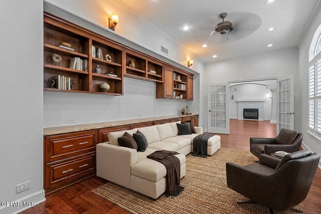 6528 Calle Placido Drive Property Photo 17