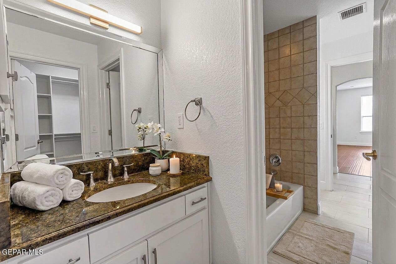 6528 Calle Placido Drive Property Photo 55