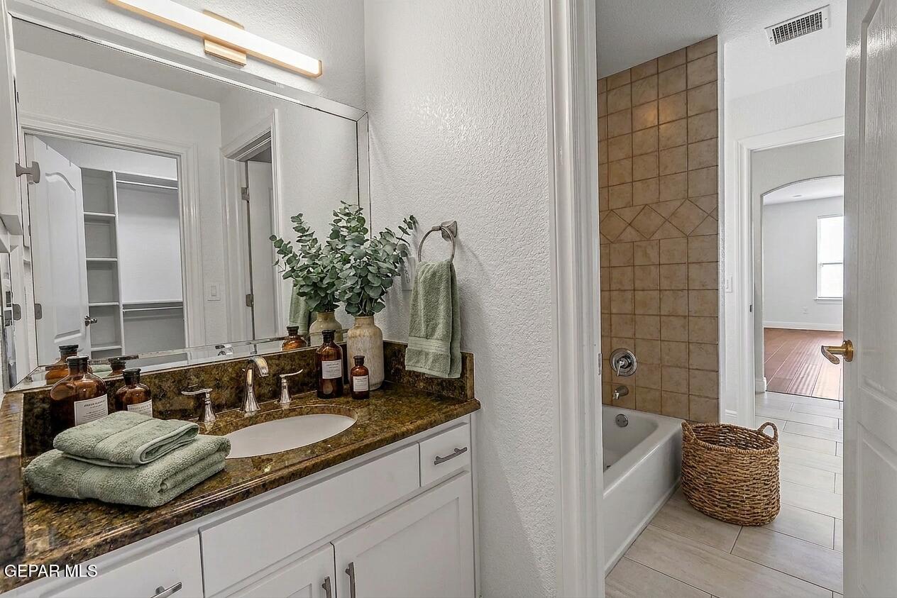6528 Calle Placido Drive Property Photo 63