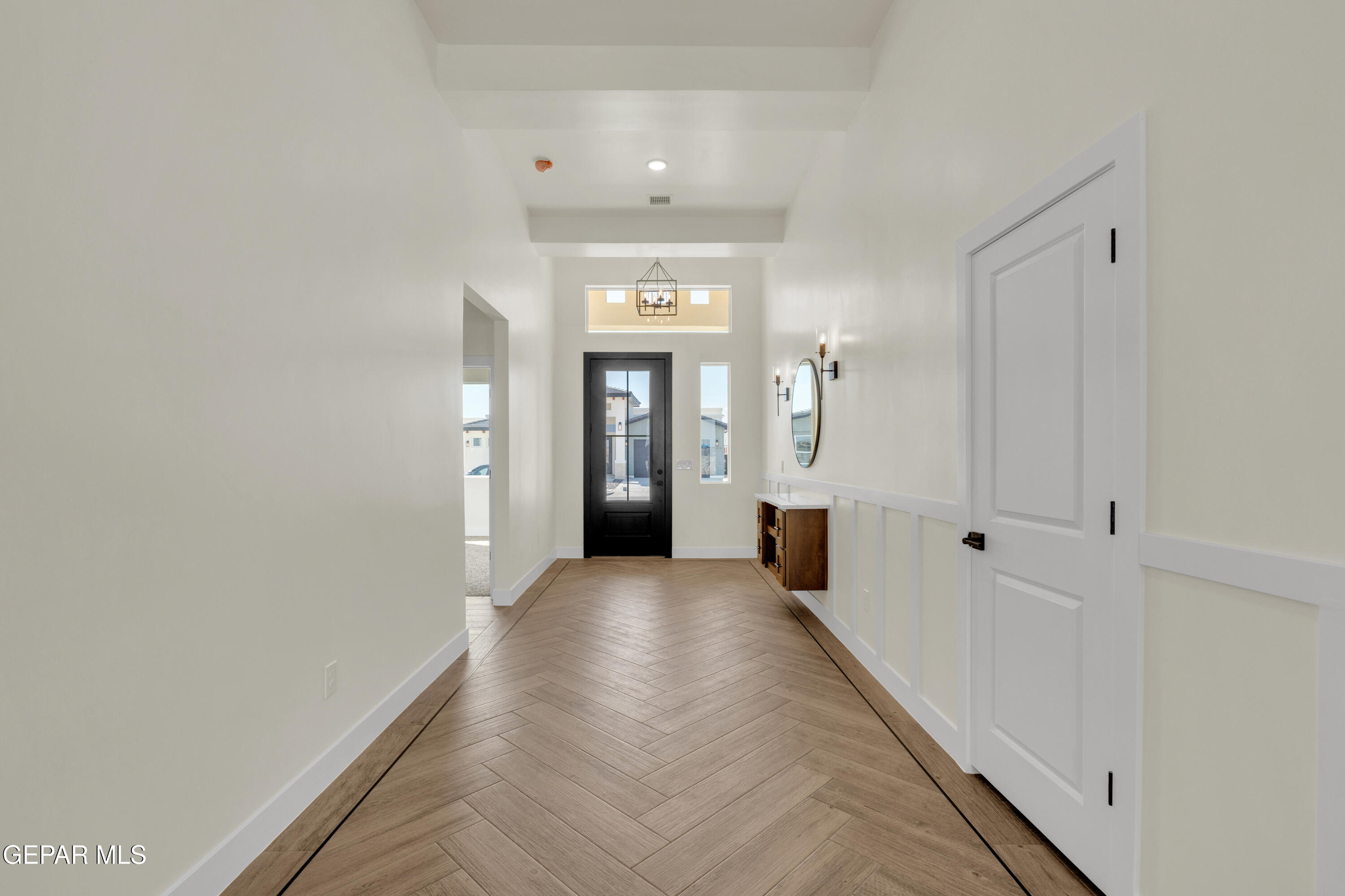 13397 Emerald Pearl Drive Property Photo 6