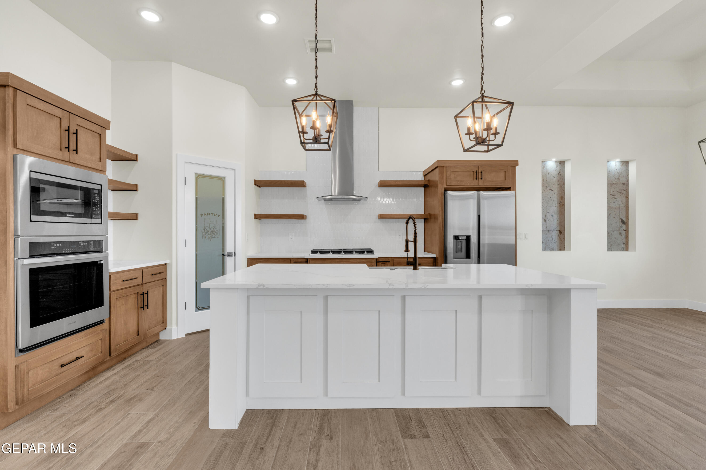 13397 Emerald Pearl Drive Property Photo 14