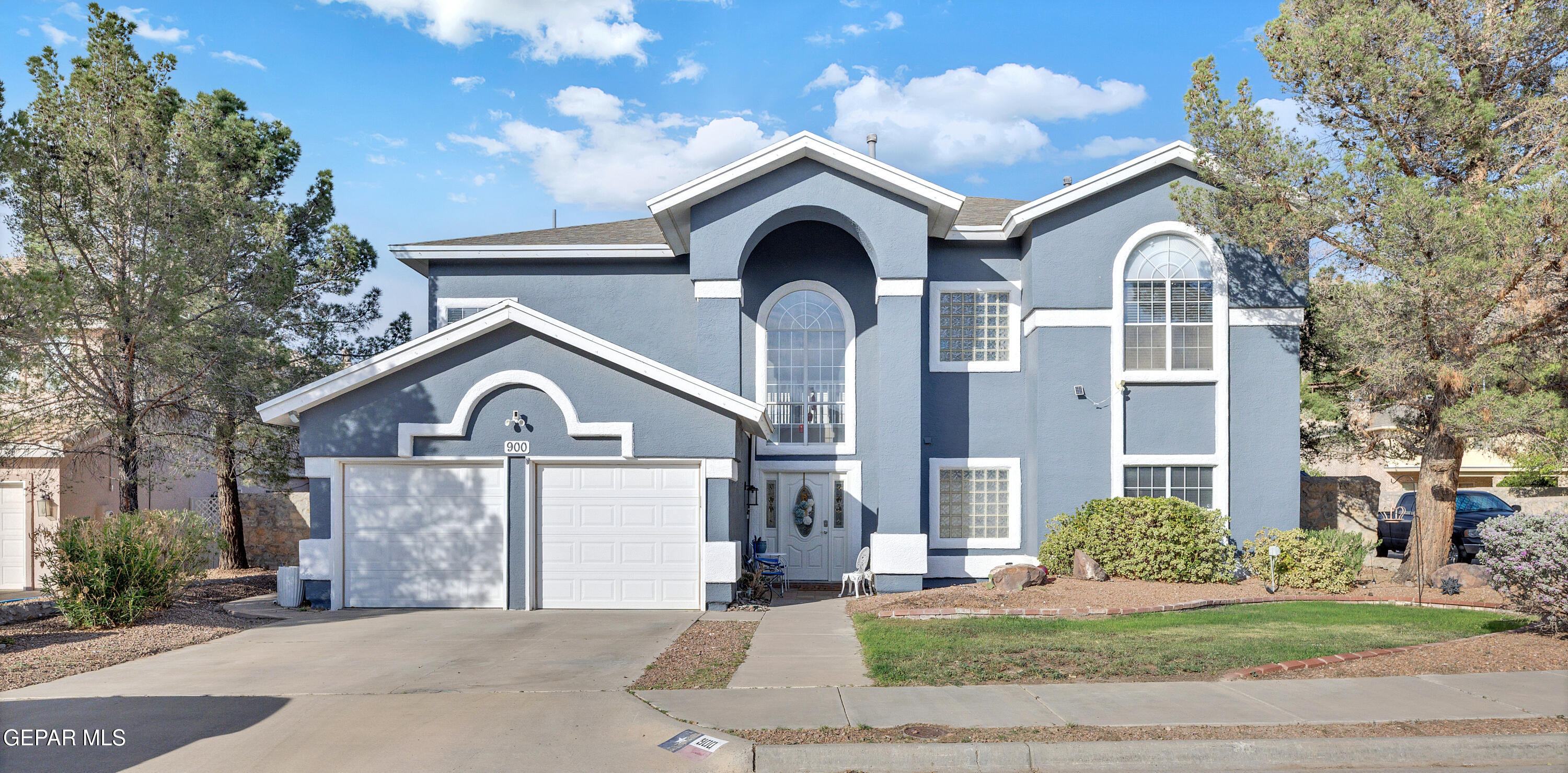 900 Via Redonda Court Property Photo 1